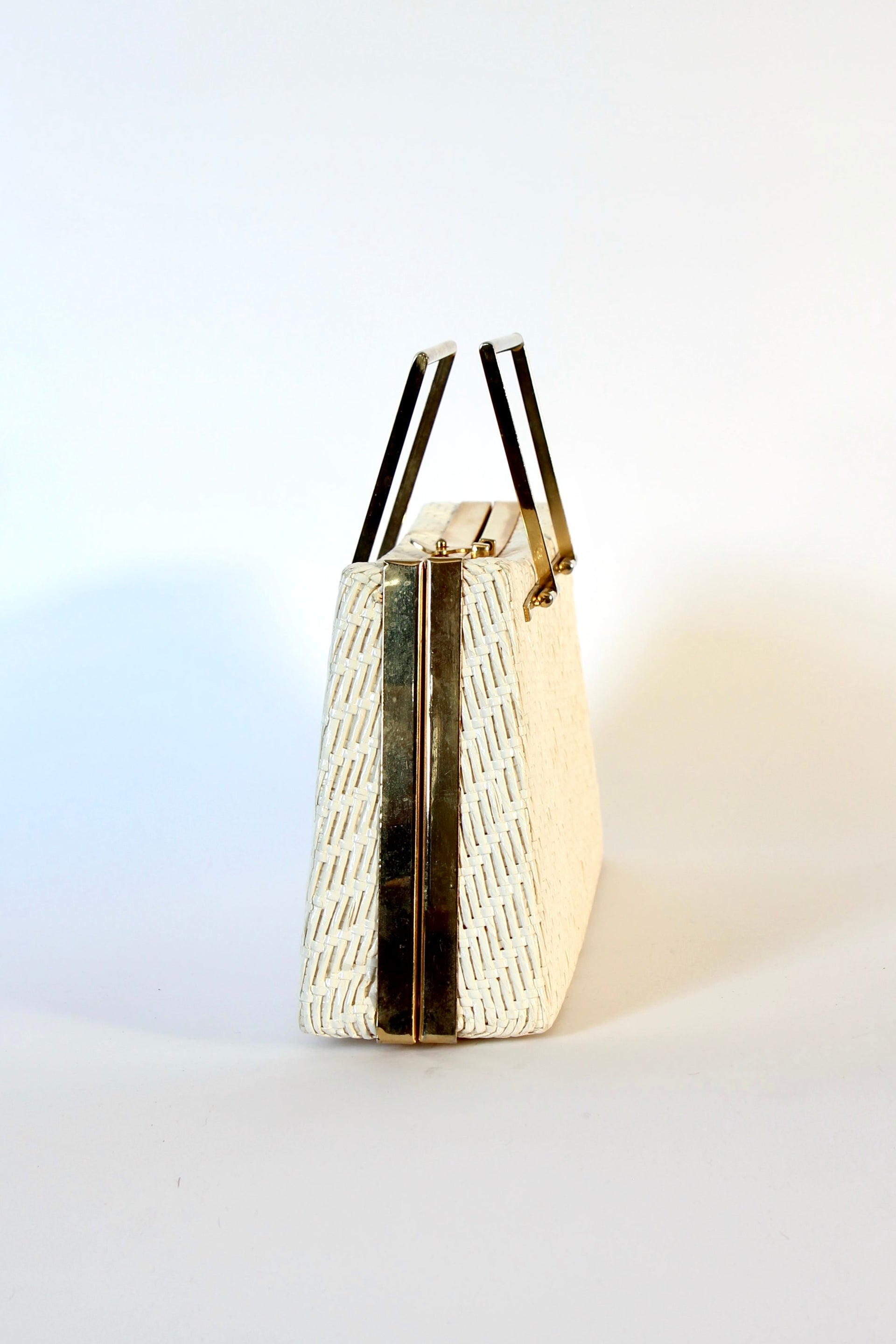 1960s Ivory Straw Top Handle Bag / Purse