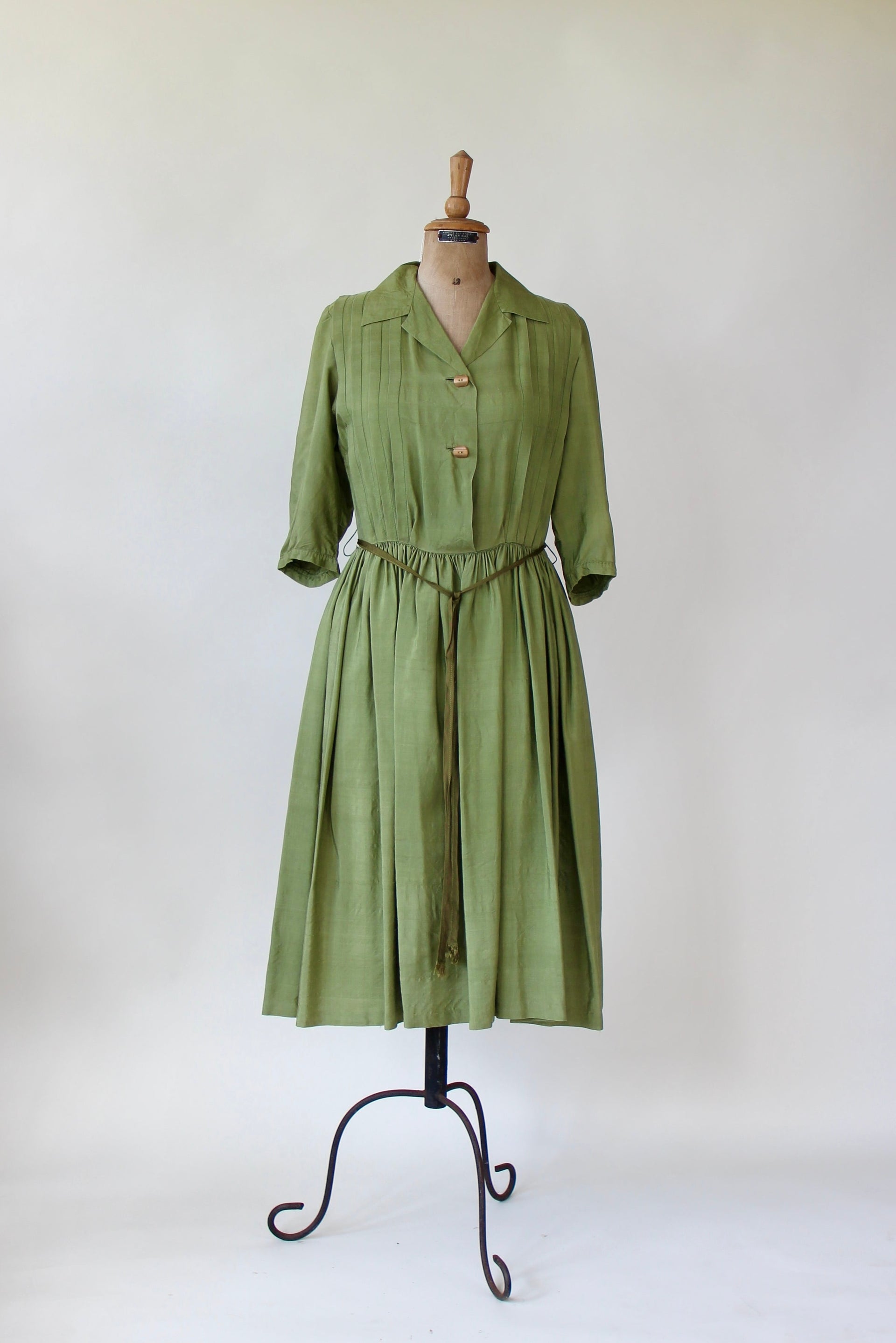 1970s Green Silk Designer Shirt Dress//Size S/M