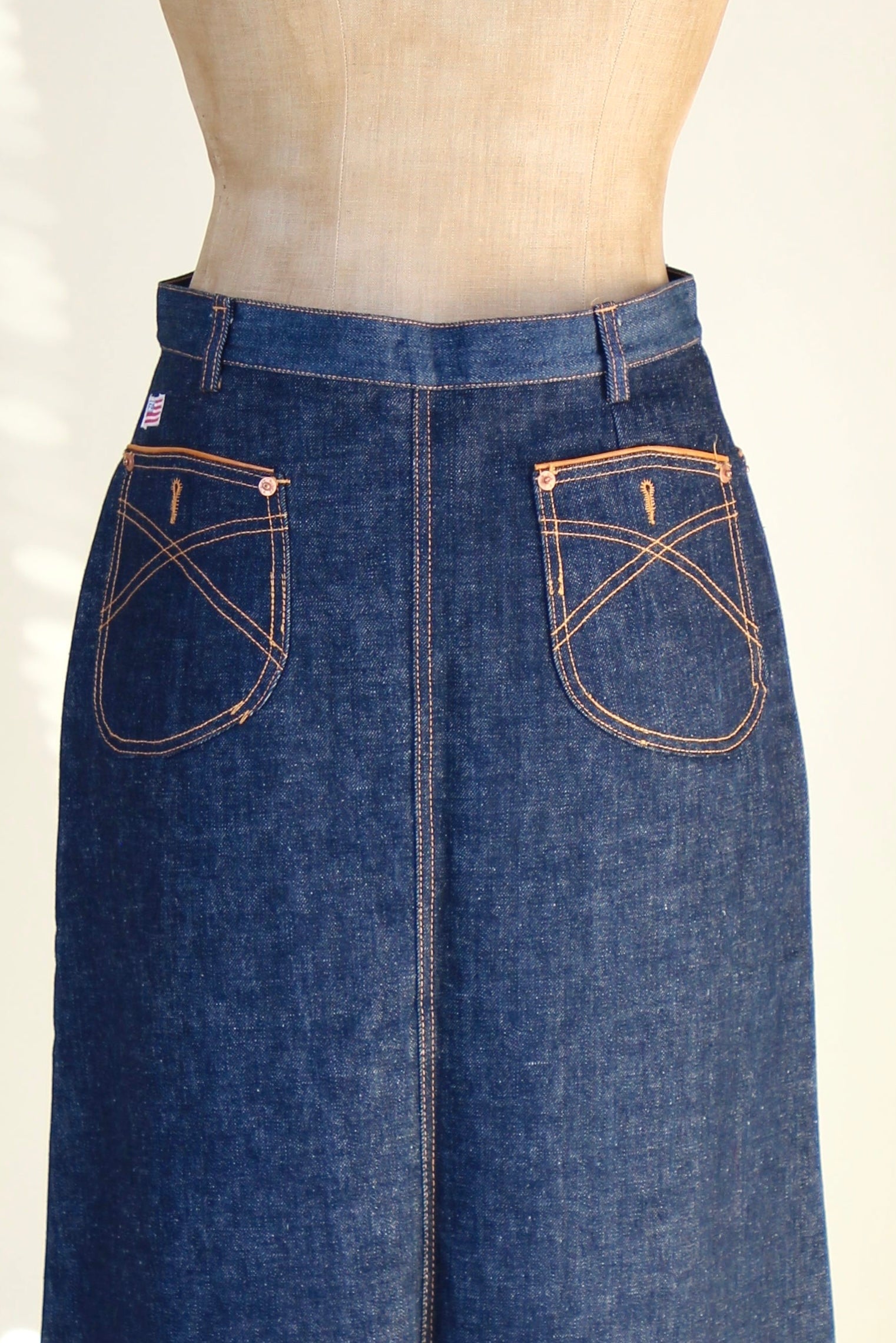 1970s DEADSTOCK Blue Denim Vintage Skirt With // Size M