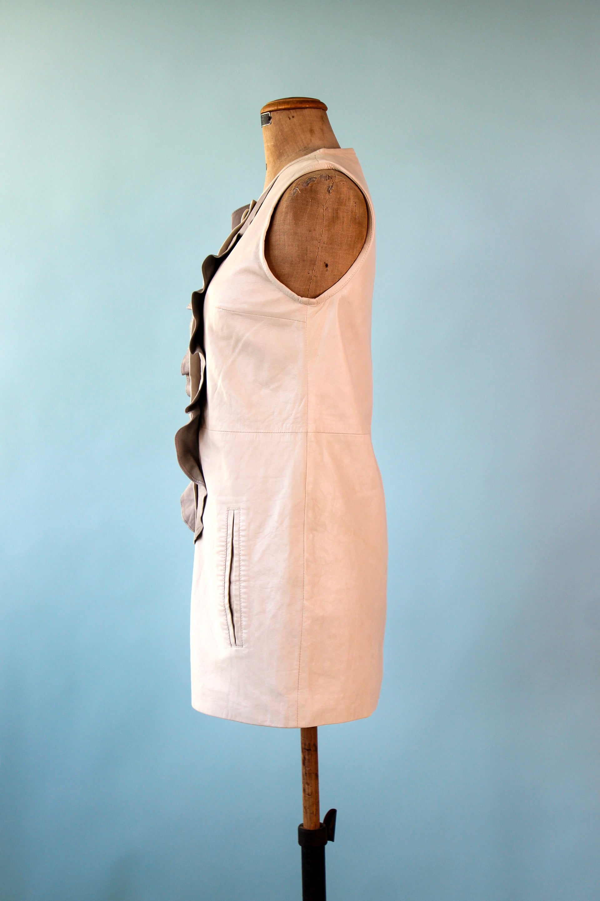 Vintage Baum und Pferdgarten Ivory Shift Leather Dress // Size EU 38