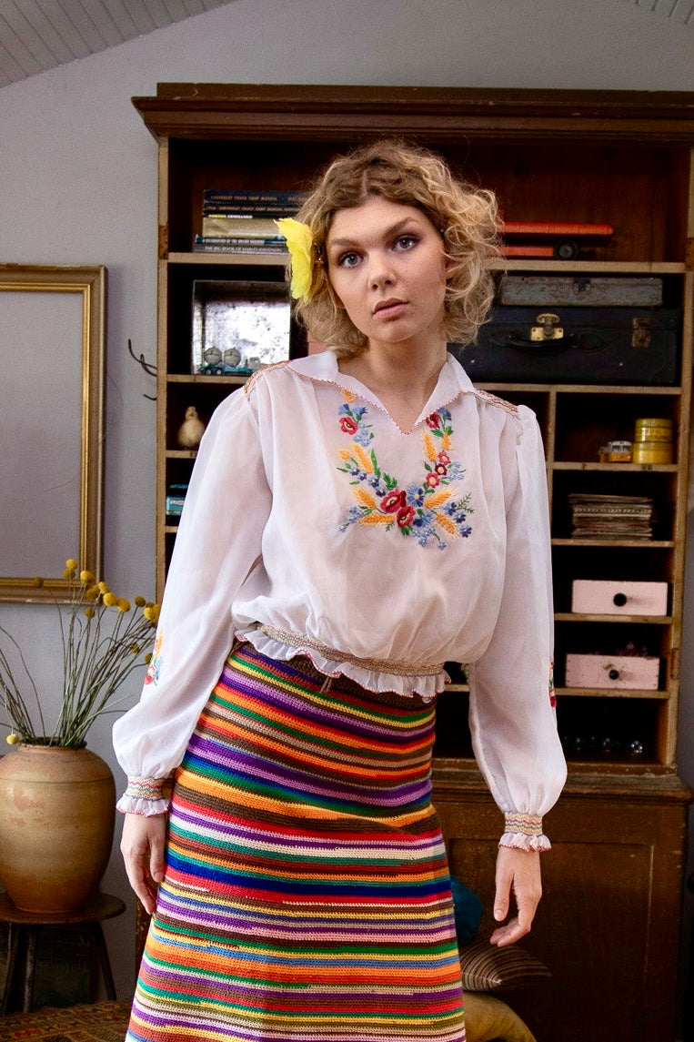 1970s Hungarian Embroidered Peasant Blouse // Size S
