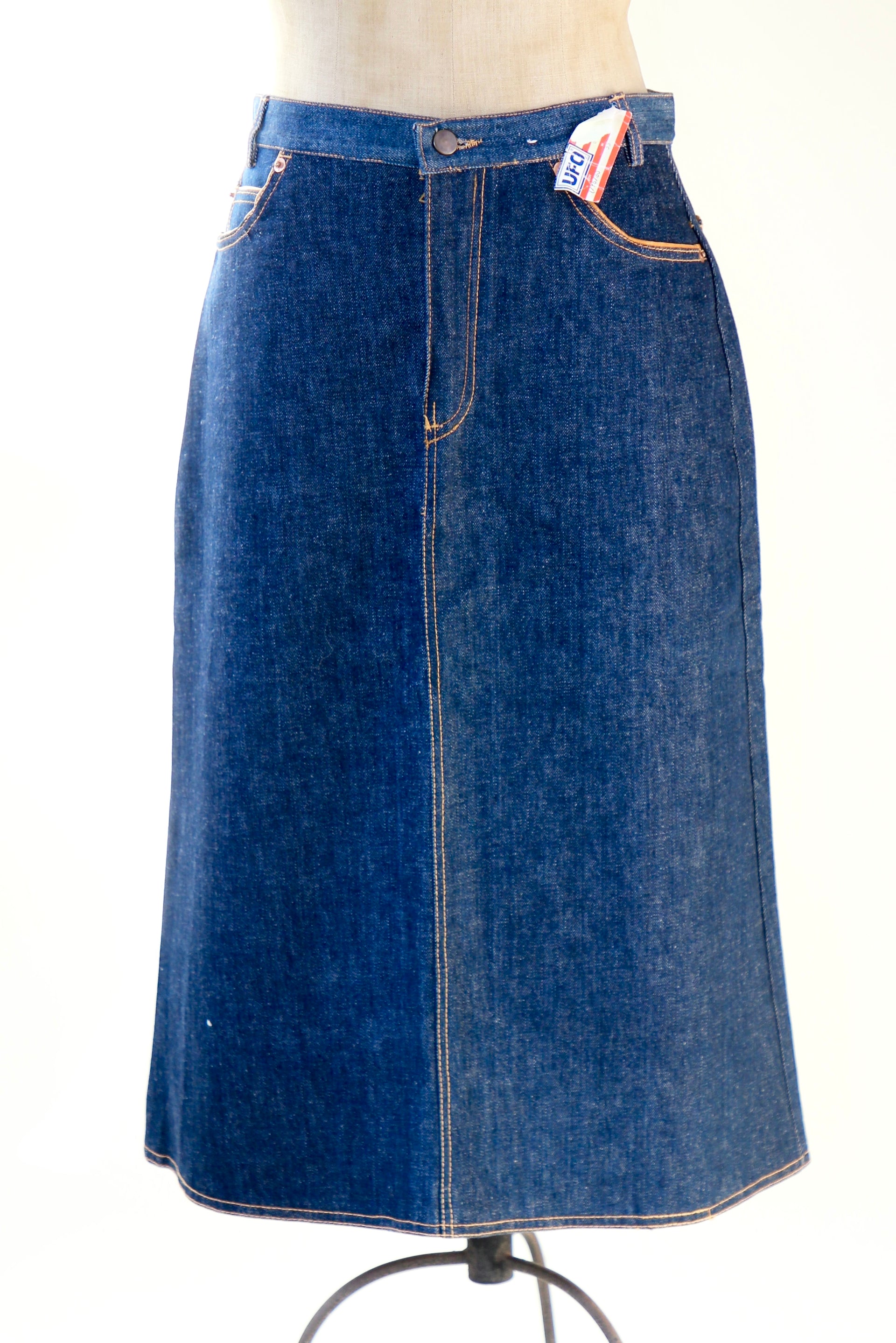 1970s DEADSTOCK Blue Denim Vintage Skirt With // Size M