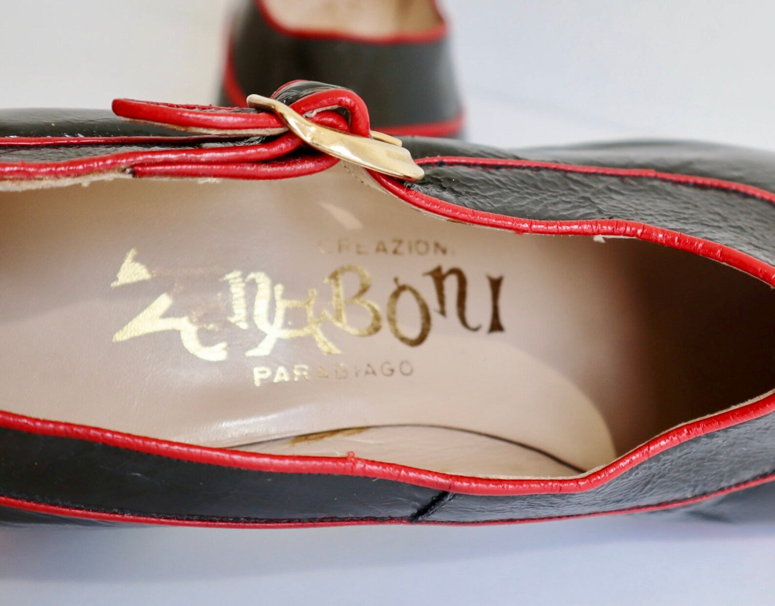 1960s Vintage Black Patent Leather Shoes