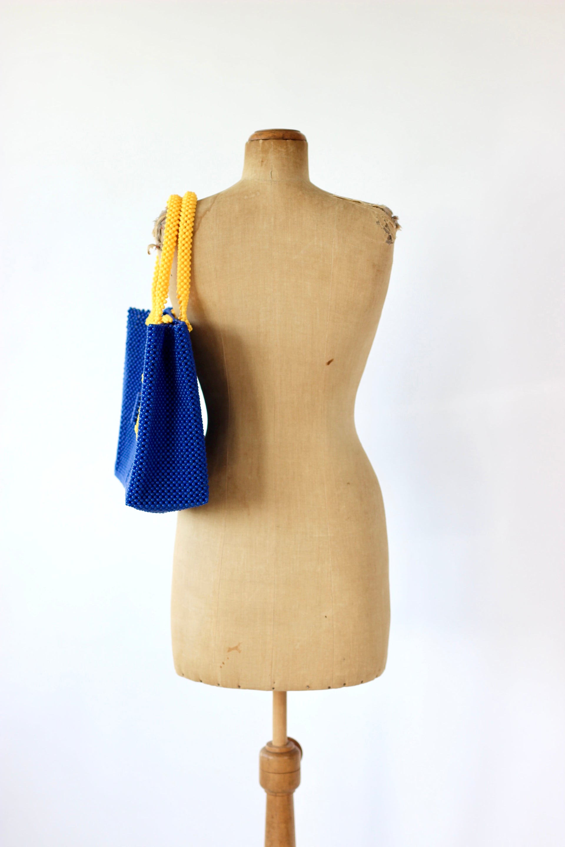 Vintage Beaded Handbag in Blue and Yellow Plastic Beads