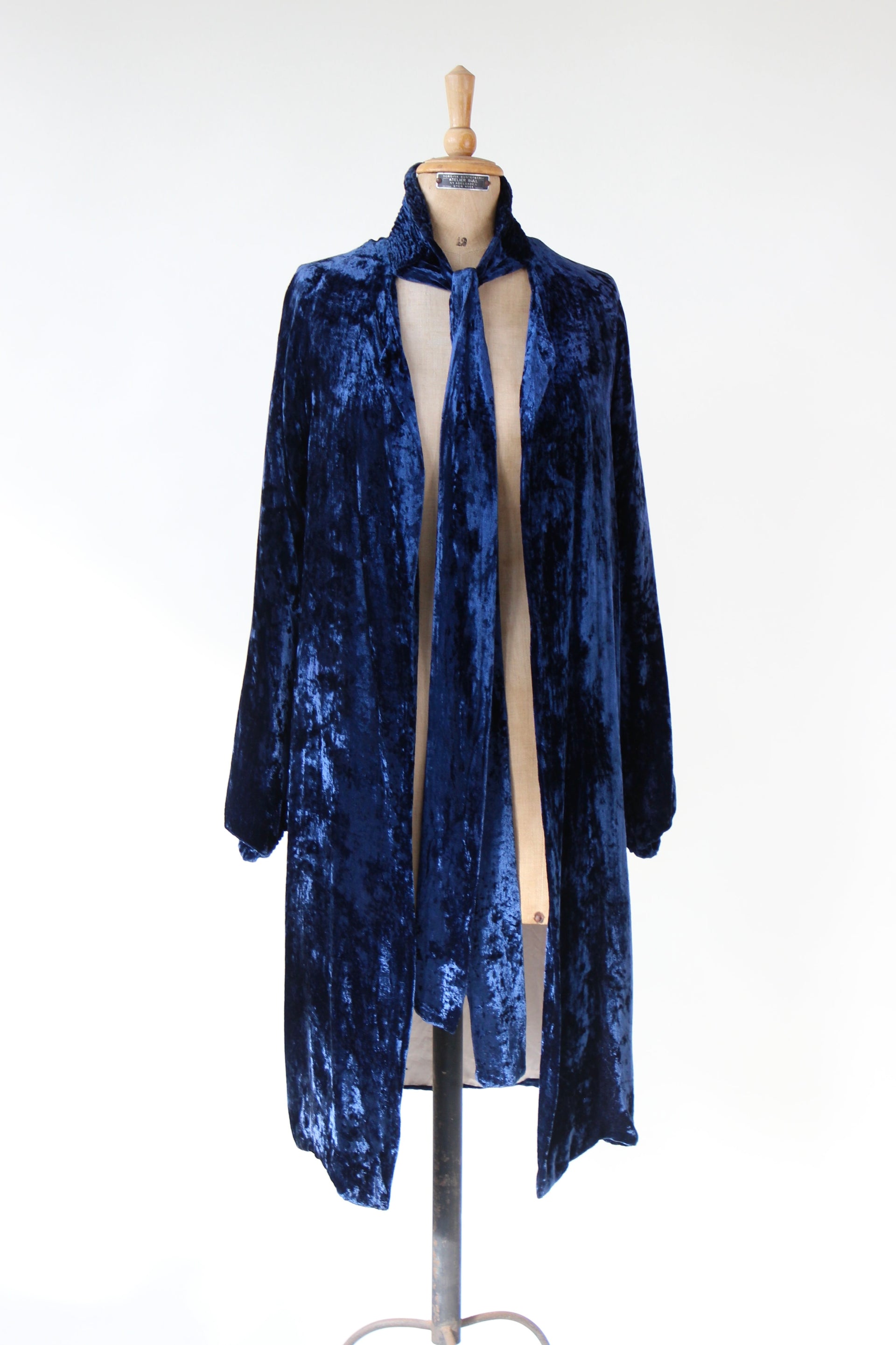 1920s 1930s Blue Silk Velvet Opera Coat//Size M