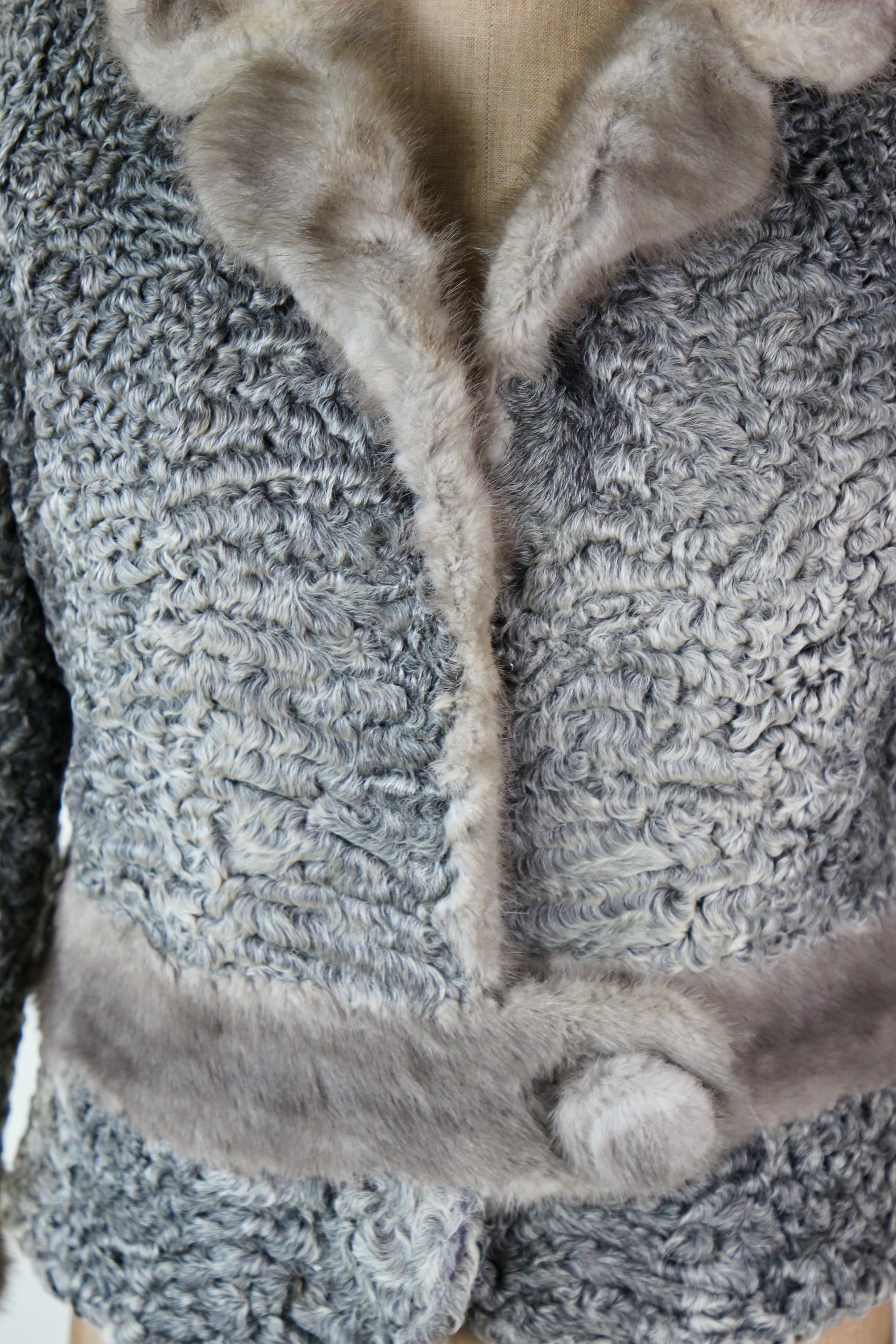 1950s Vintage Grey Lamb Fur and Mink Fur Short Jacket // Size M