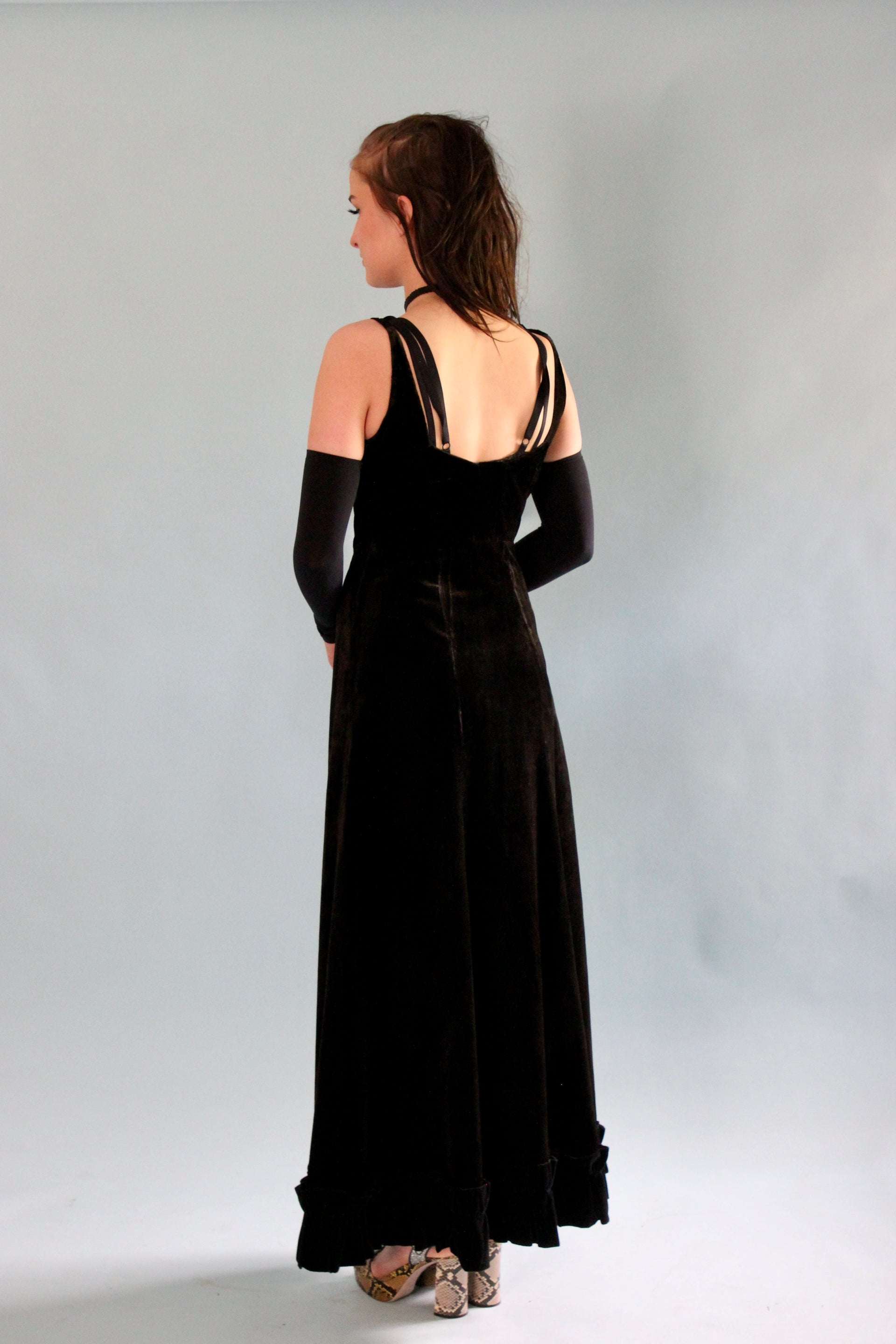 1930s Vintage Dark Brown and Black Velvet Evening Dress // Size XS/S