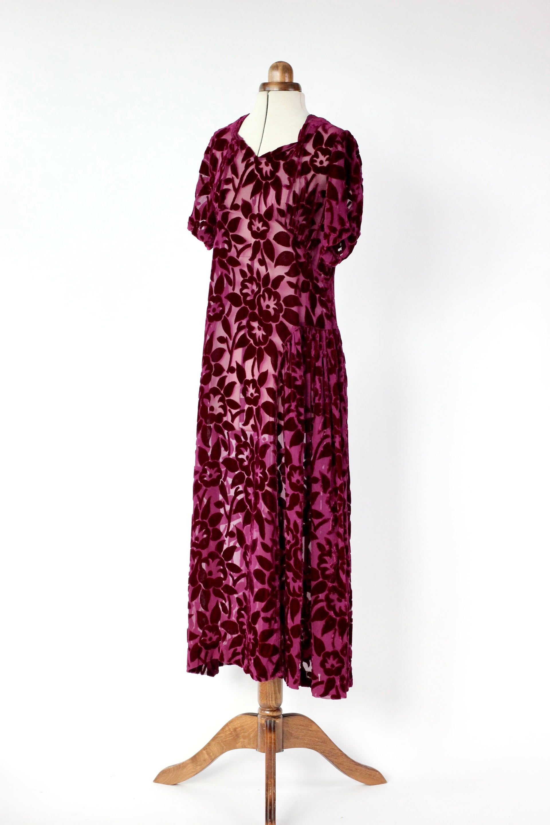 1930s 1940s Vintage Dark Purple Chiffon Dress with Velvet Flowers // Size S/M