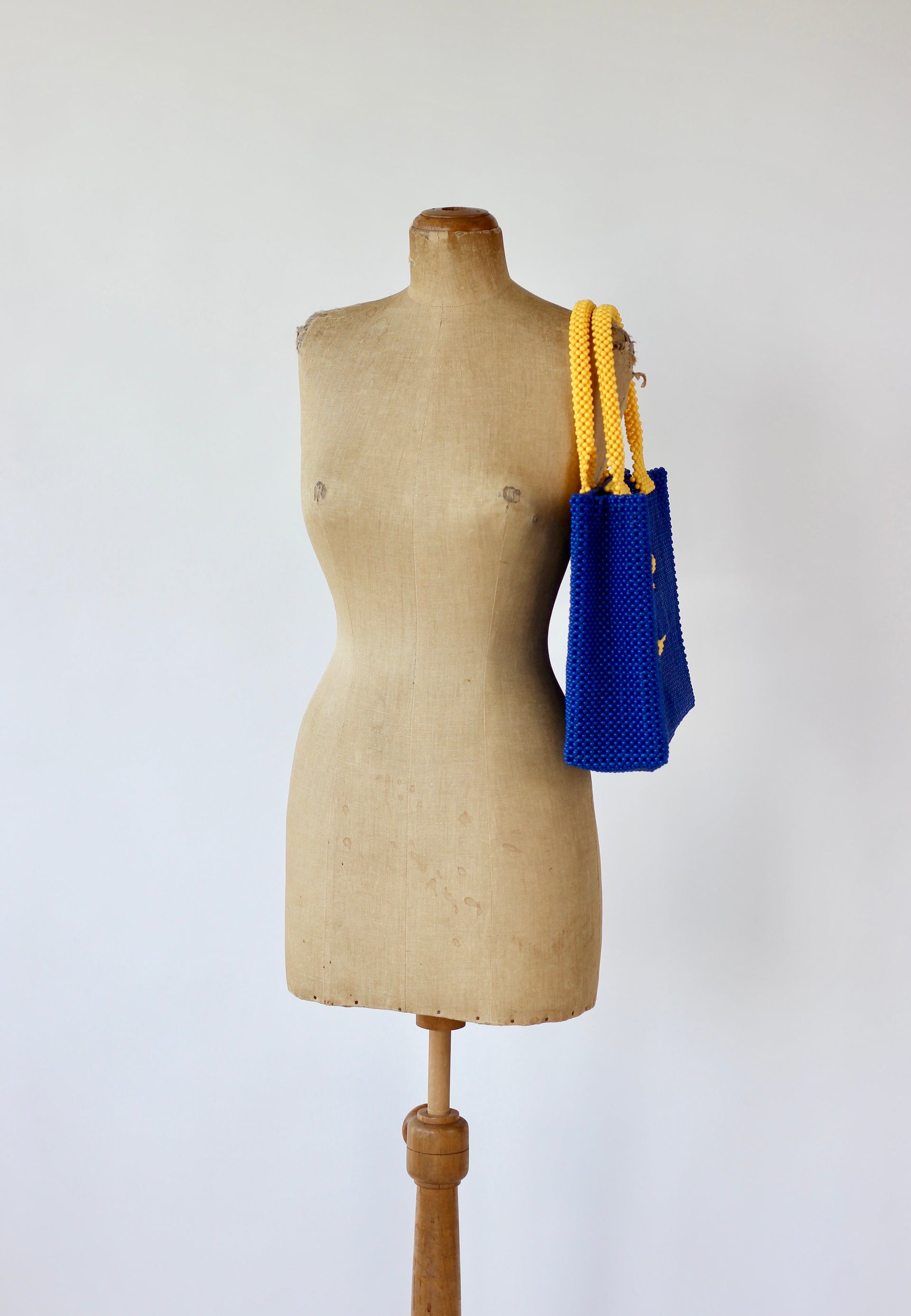 Vintage Beaded Handbag in Blue and Yellow Plastic Beads