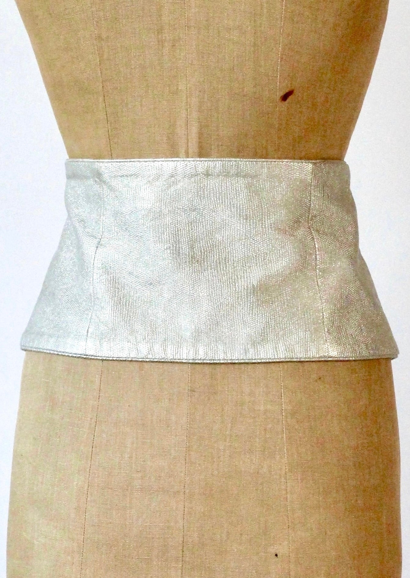 Y2K Vintage Silver Leather Belt//Danish Design//Size M/L