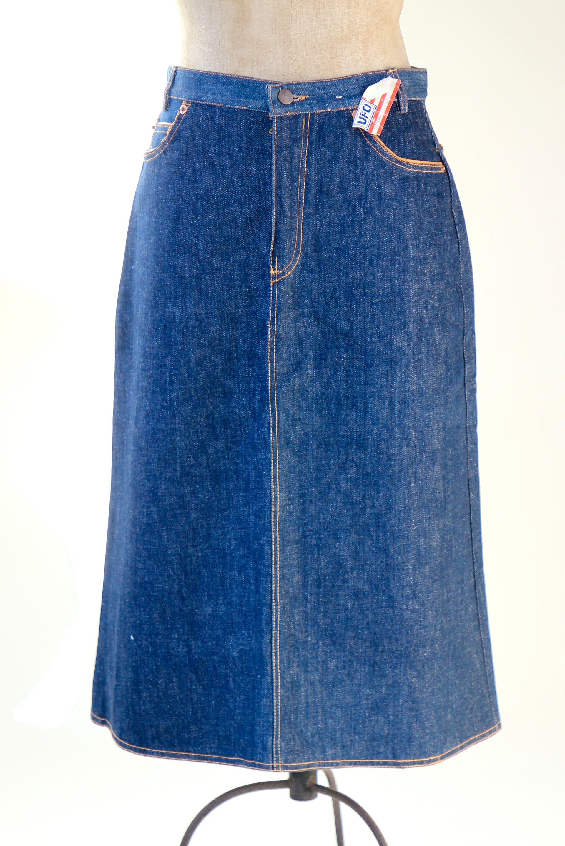 1970s DEADSTOCK Blue Denim Vintage Skirt With // Size M