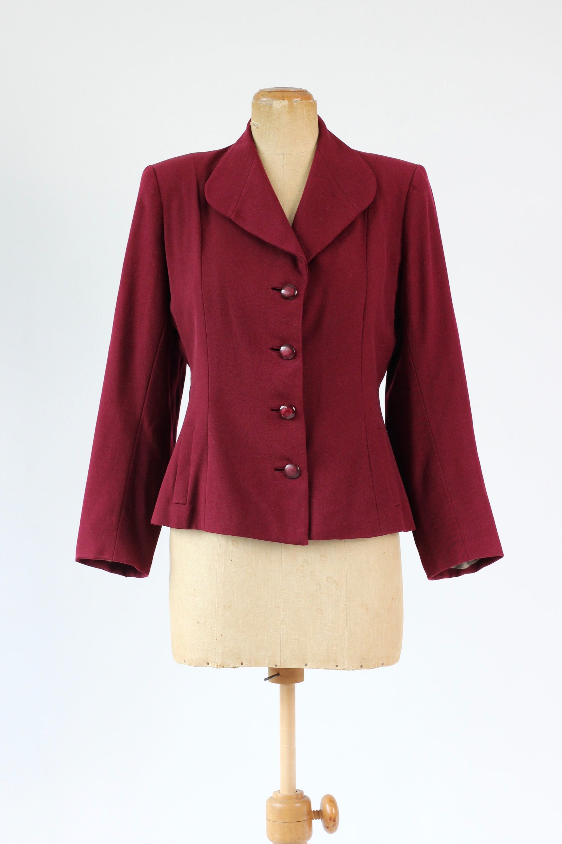 1940s Vintage Burgundy Fitted Suit Jacket // Size M/L