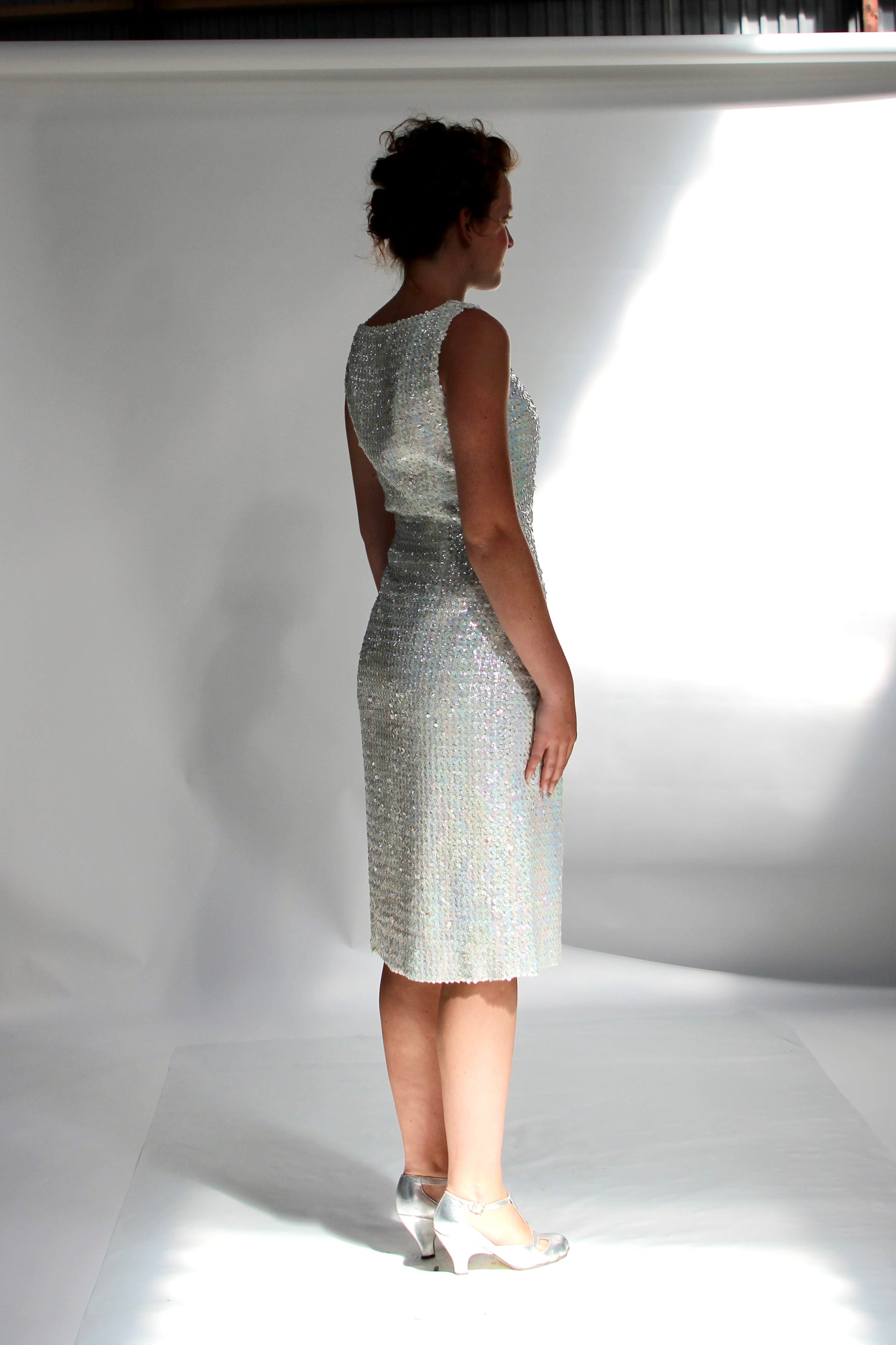 1960s White Vintage Sequin Dress//Size S/M