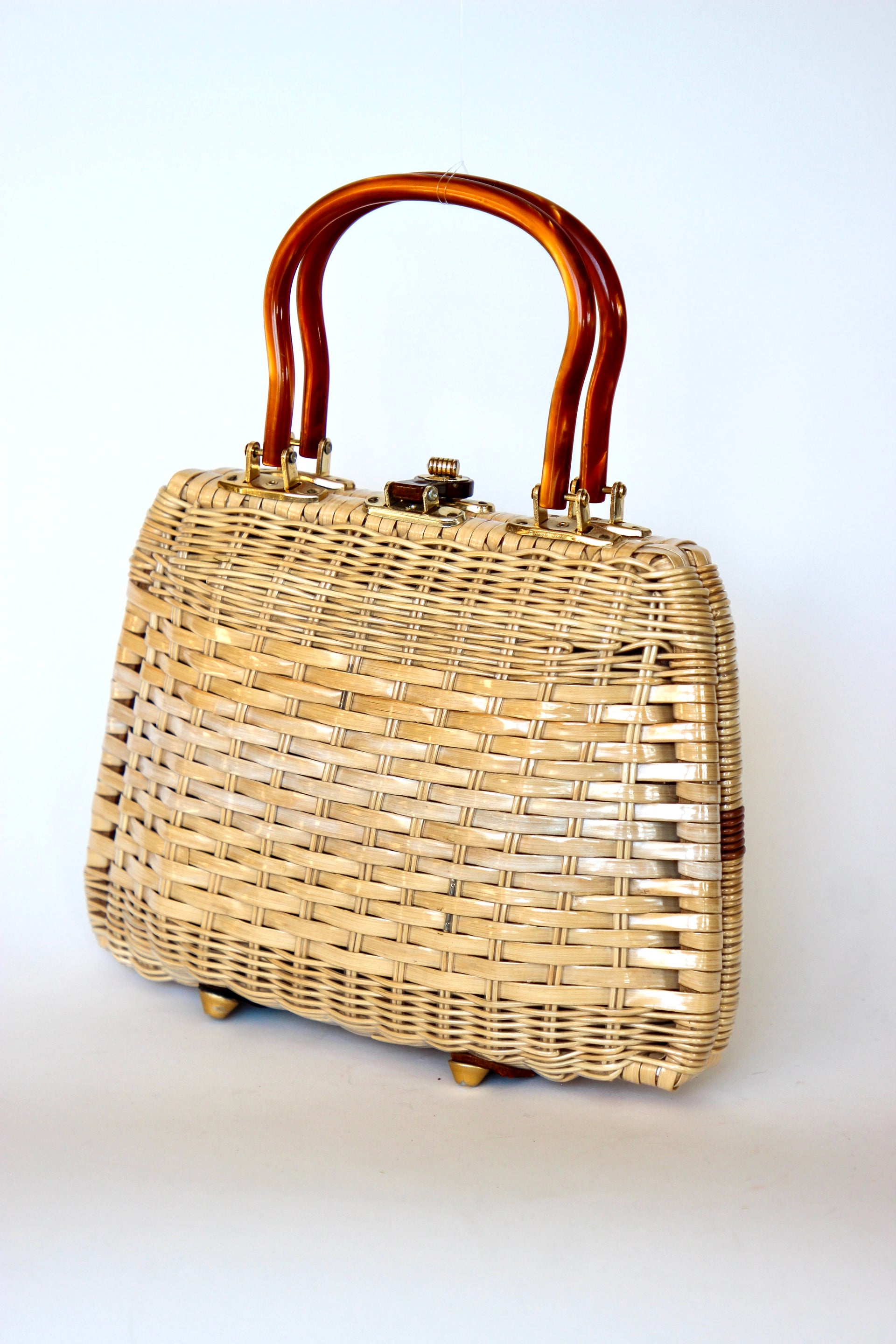 1950s 1960s Straw Top Handle Bag/Purse with Lucite Handle