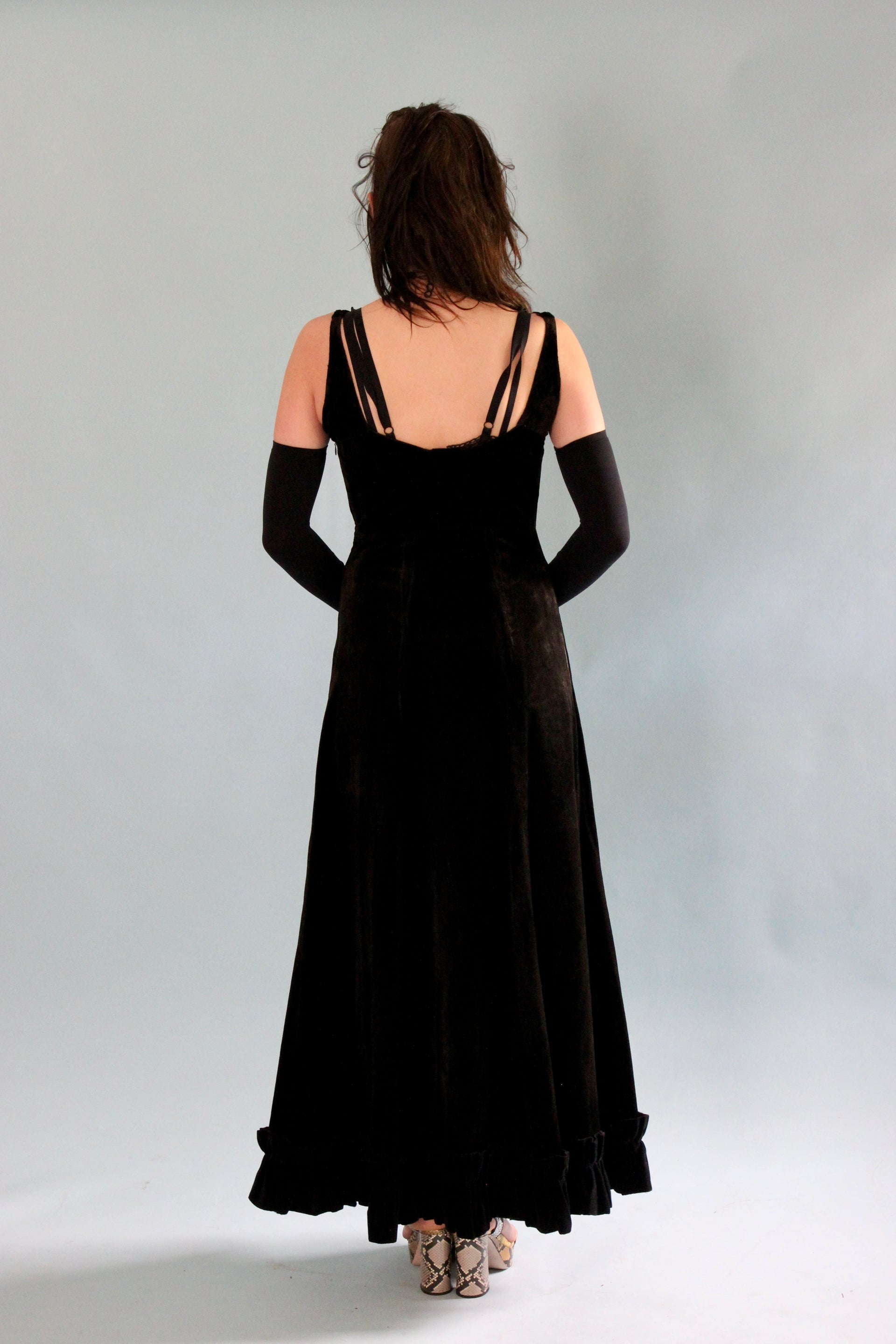 1930s Vintage Dark Brown and Black Velvet Evening Dress // Size XS/S