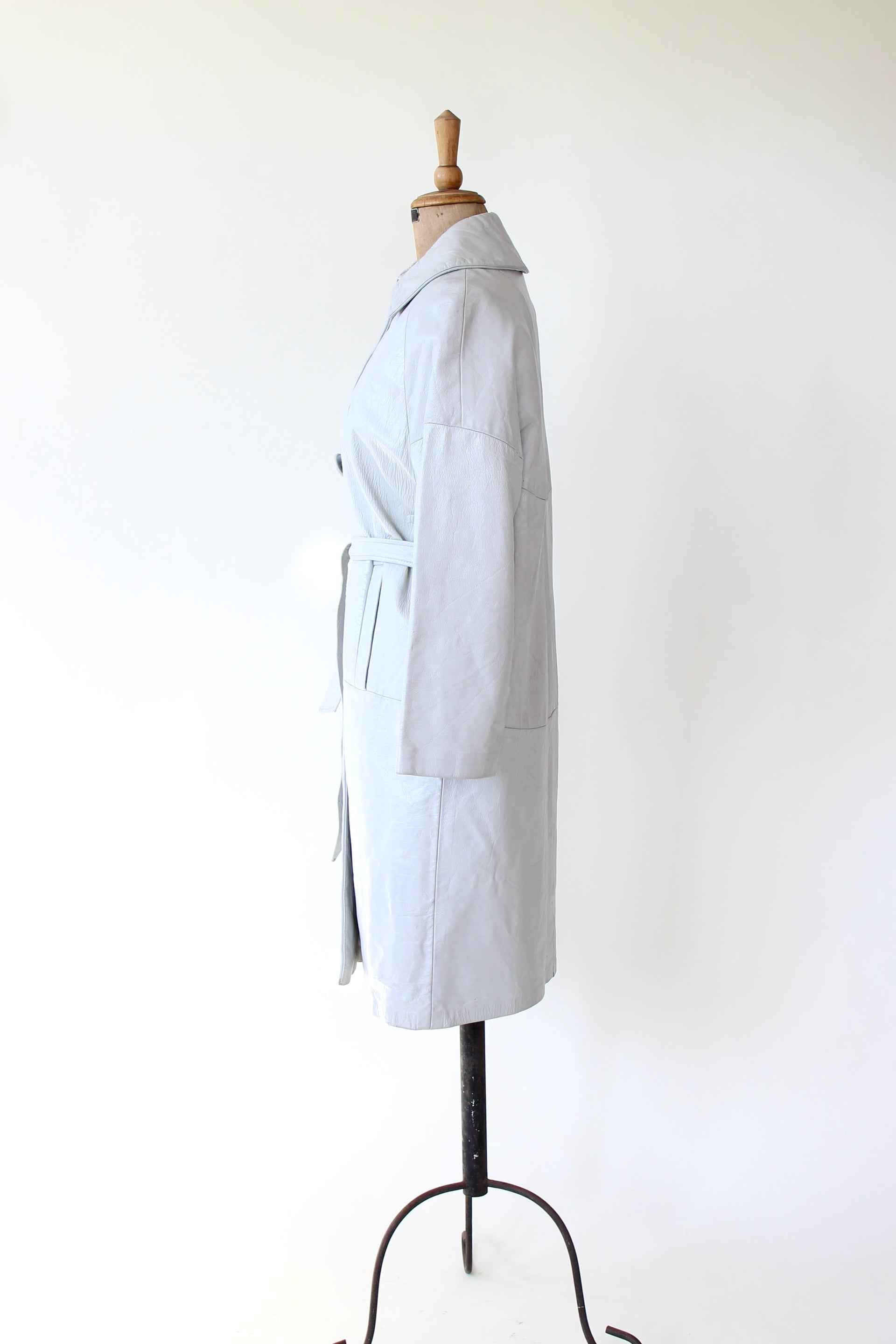 1950s Vintage Light Grey Leather Swing Coat // Size M/L