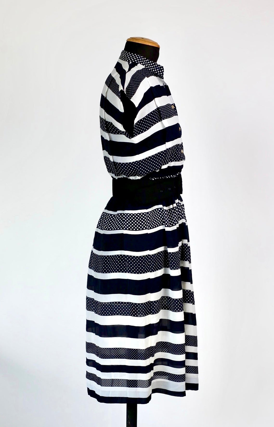 Vintage White and Navy Blue Dress//Size L