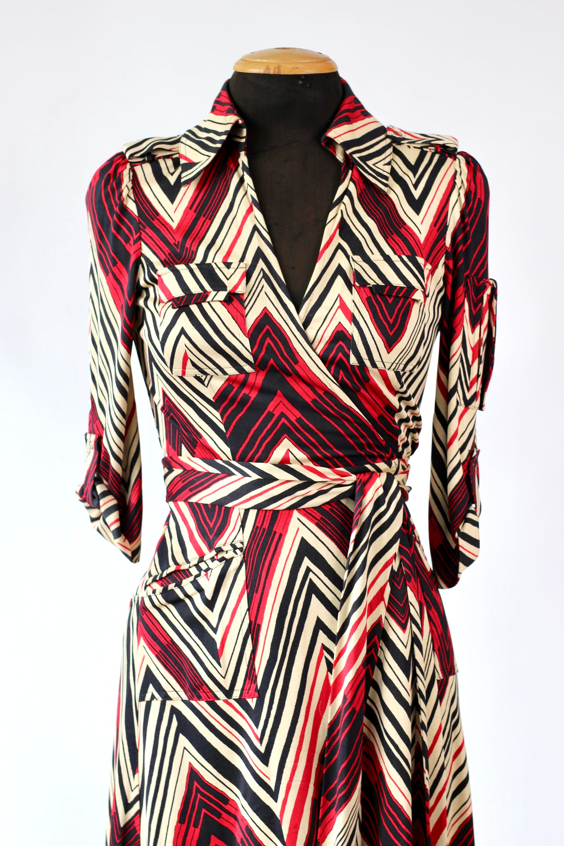 Diane von Furstenberg Vintage Silk Wrap Dress // Size M/L