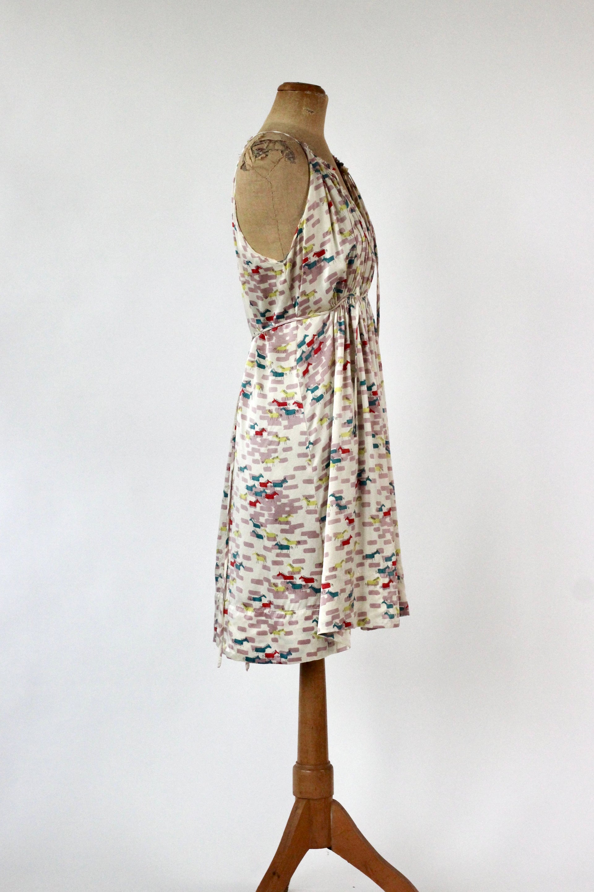 Vintage White Silk Dress with Abstract Horse Print// Danish Design//Size M/L