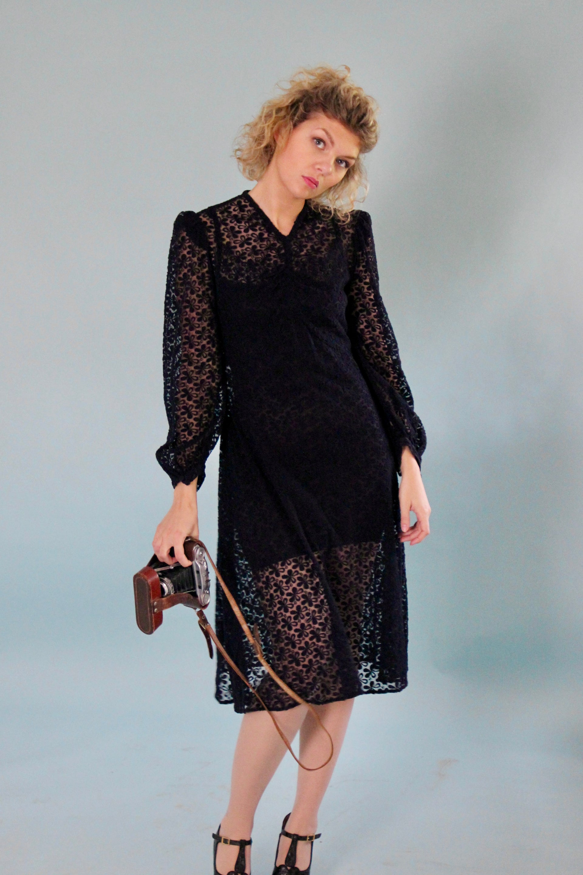 1940s Vintage Navy Blue Lace Dress // Size S/M