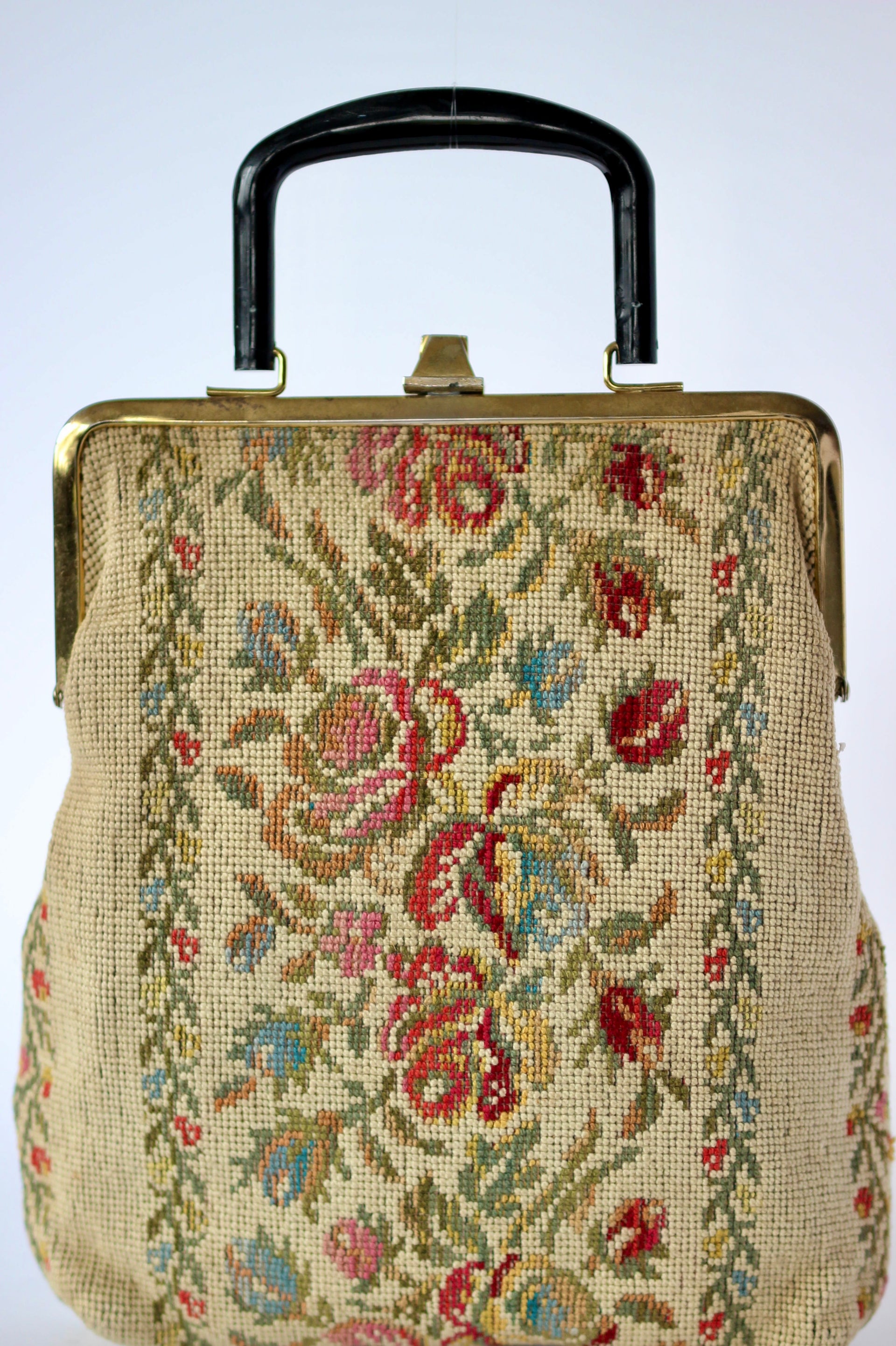 1930s 1940s Vintage Needlepoint  Embroidered Handbag
