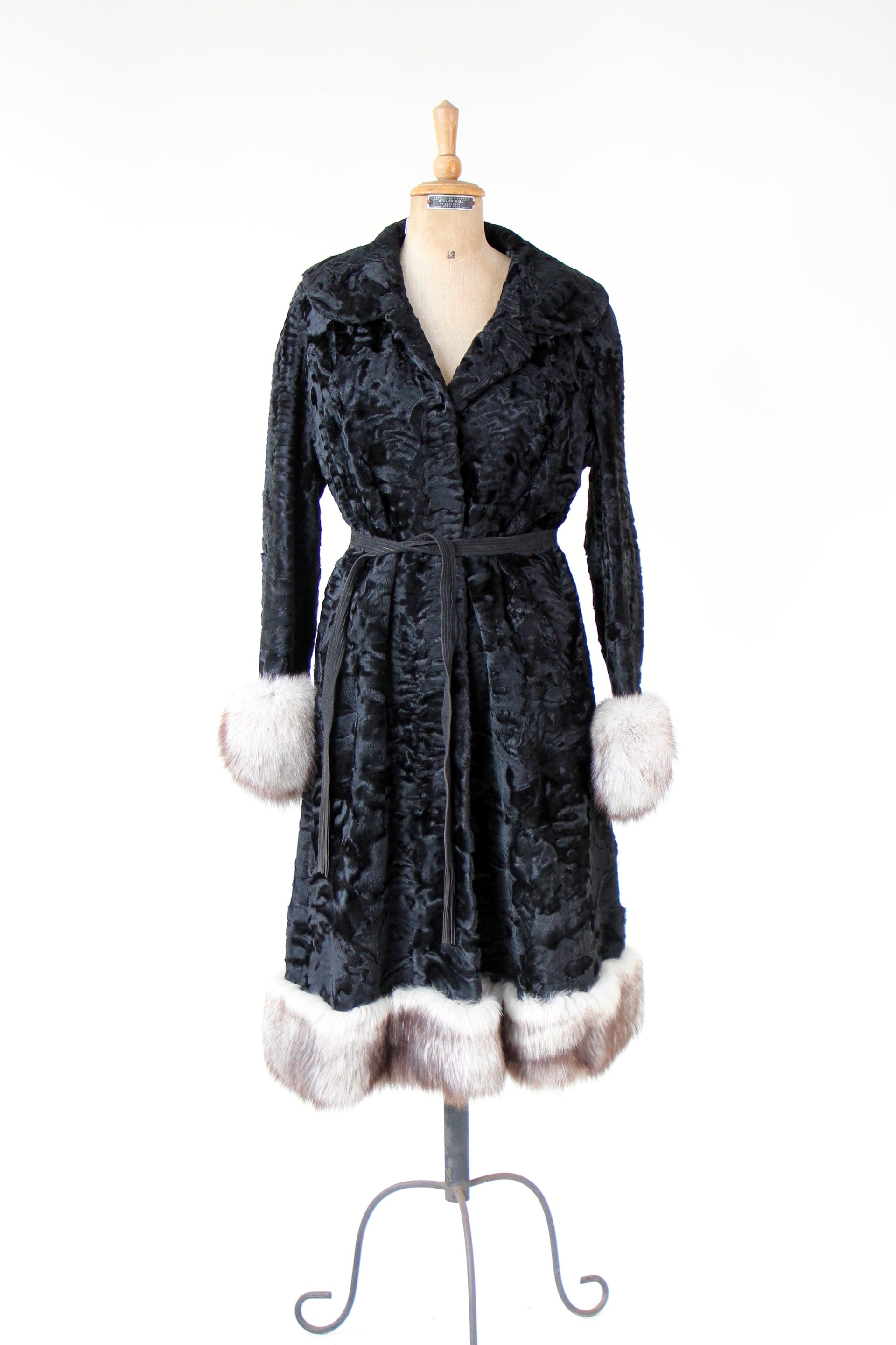 1950s Vintage Black Lamb Fur Coat // Size L/XL