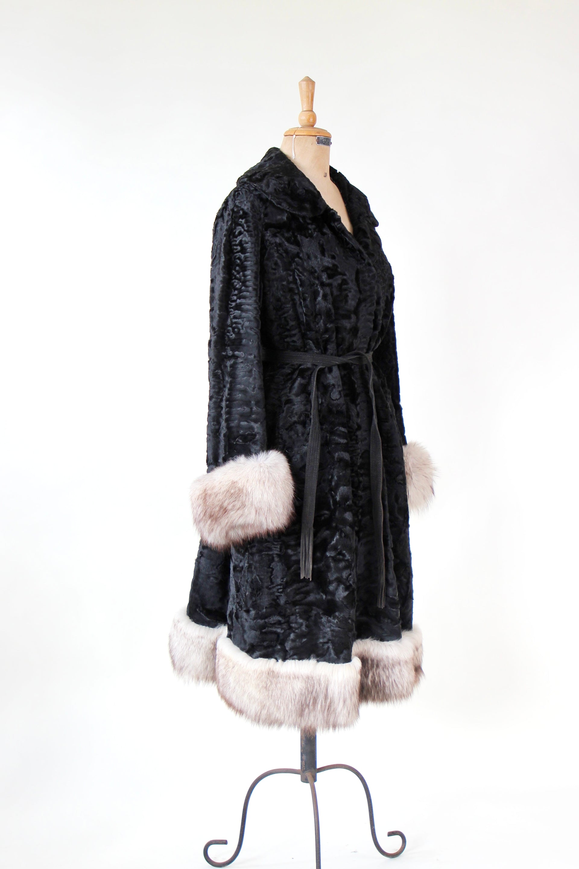 1950s Vintage Black Lamb Fur Coat // Size L/XL