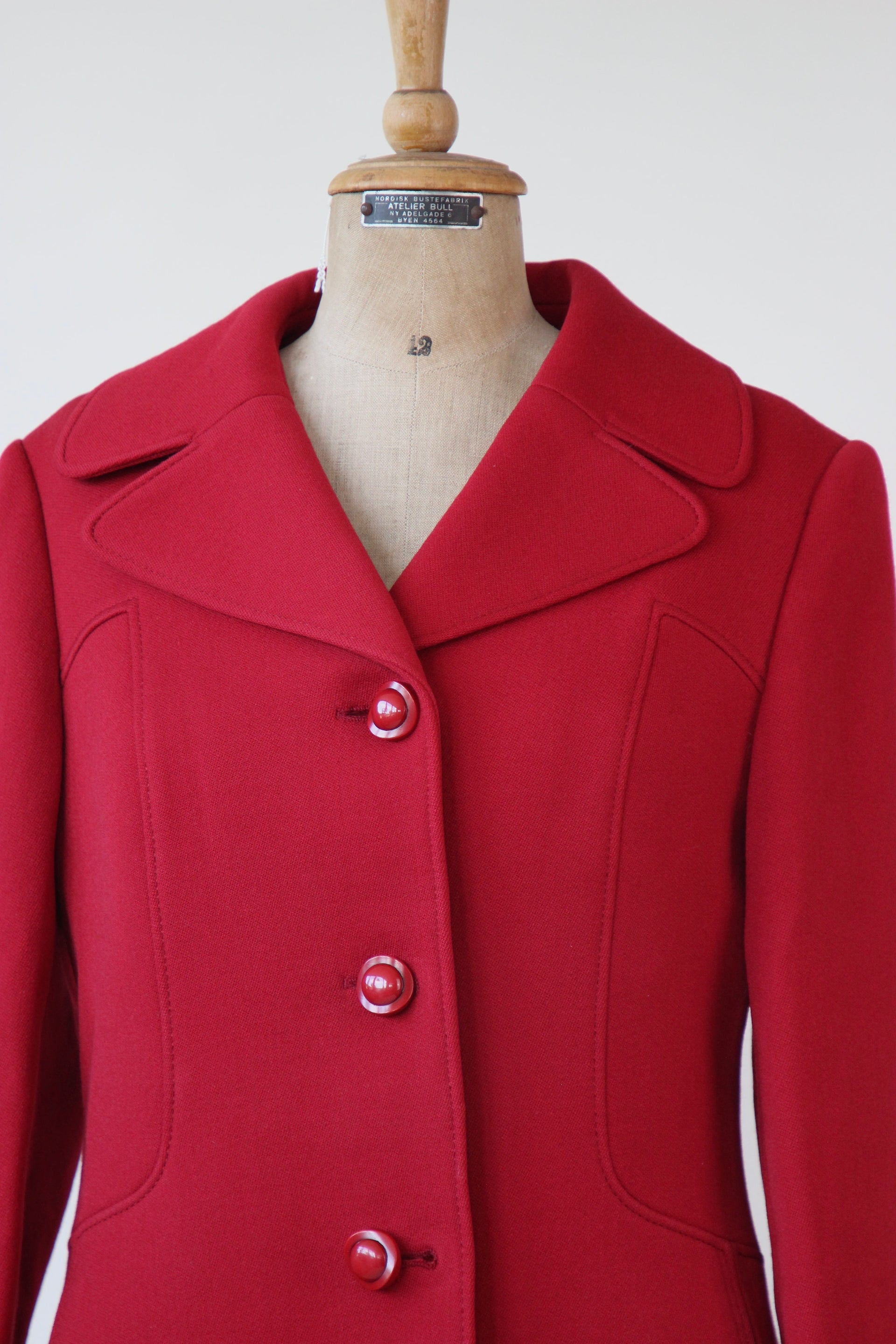 1970s Vintage Dark Red Mod Wool Coat // Size M/L