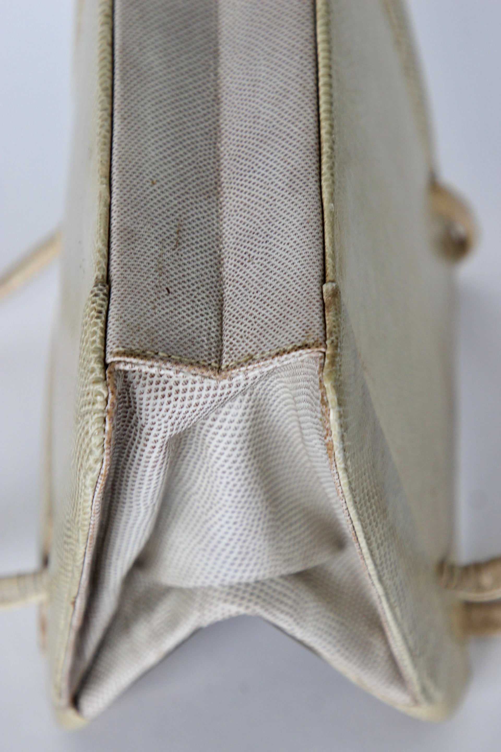 1950s Vintage Beige Lizard Leather Top Handle Bag/Purse