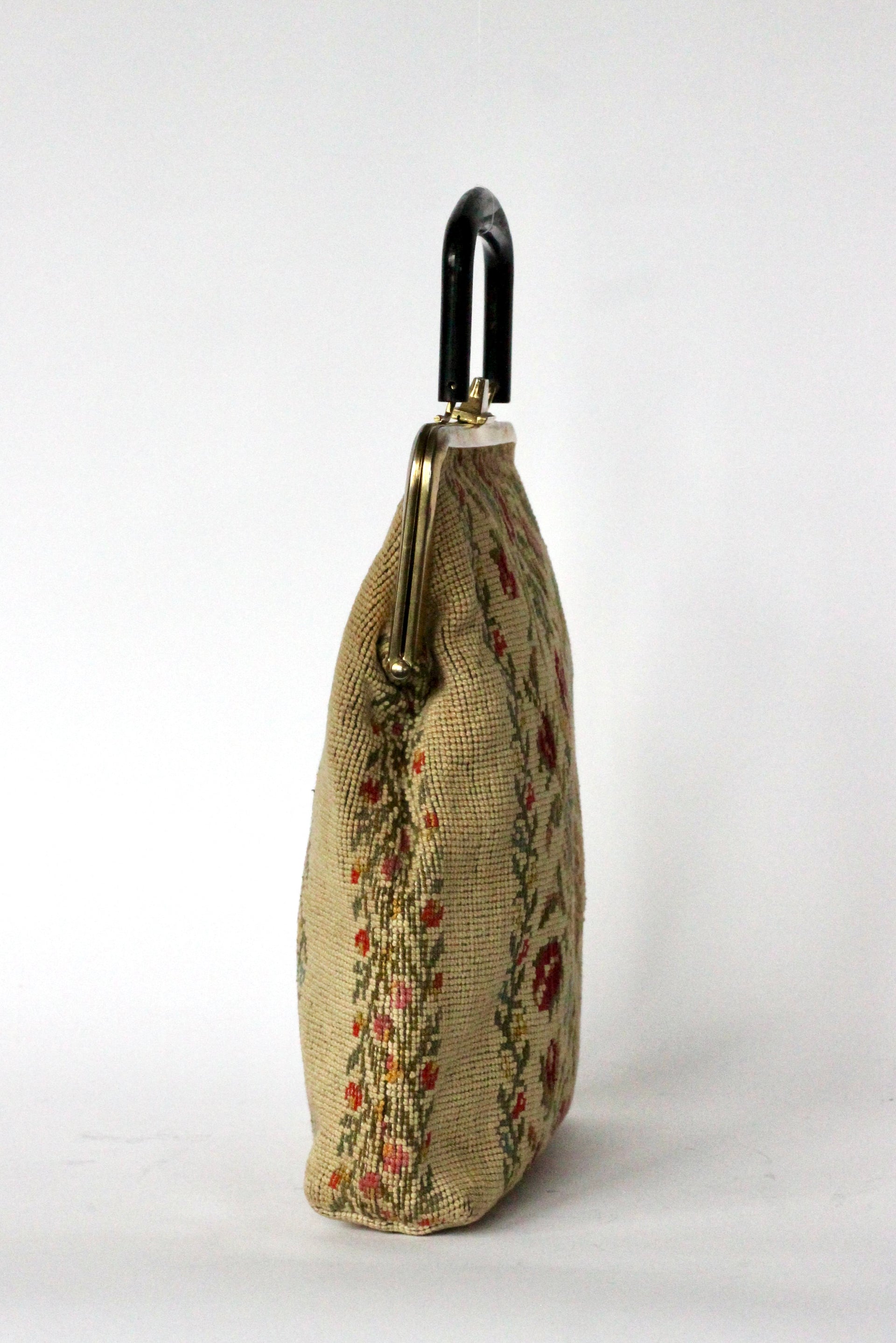 1930s 1940s Vintage Needlepoint  Embroidered Handbag