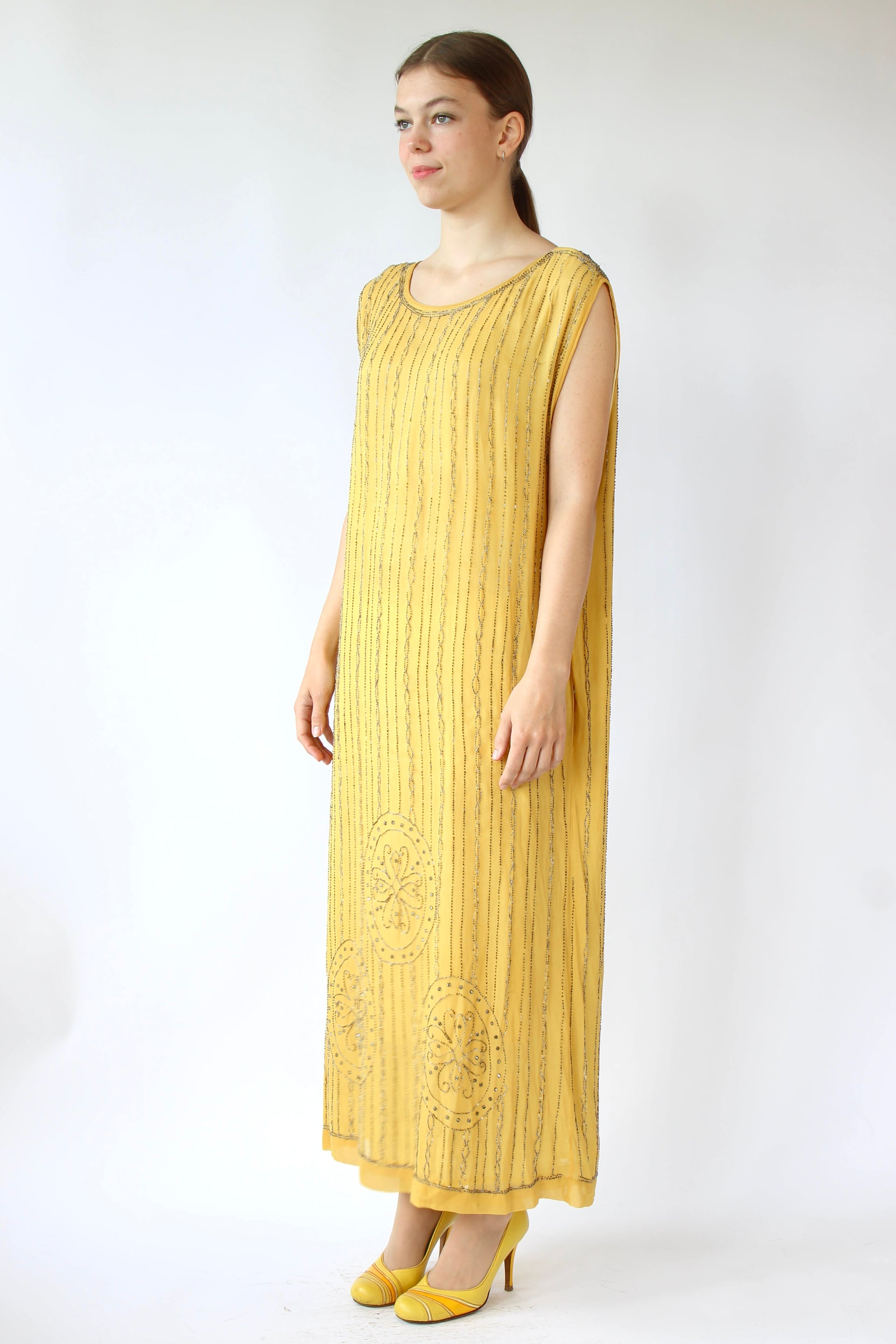 1920s Vintage Yellow Silk flapper Dress // Size S/M