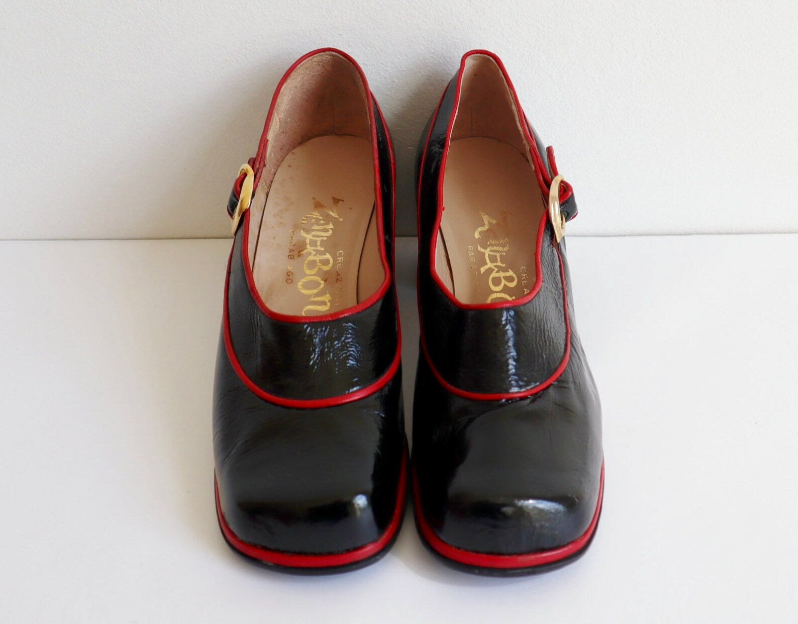 1960s Vintage Black Patent Leather Shoes