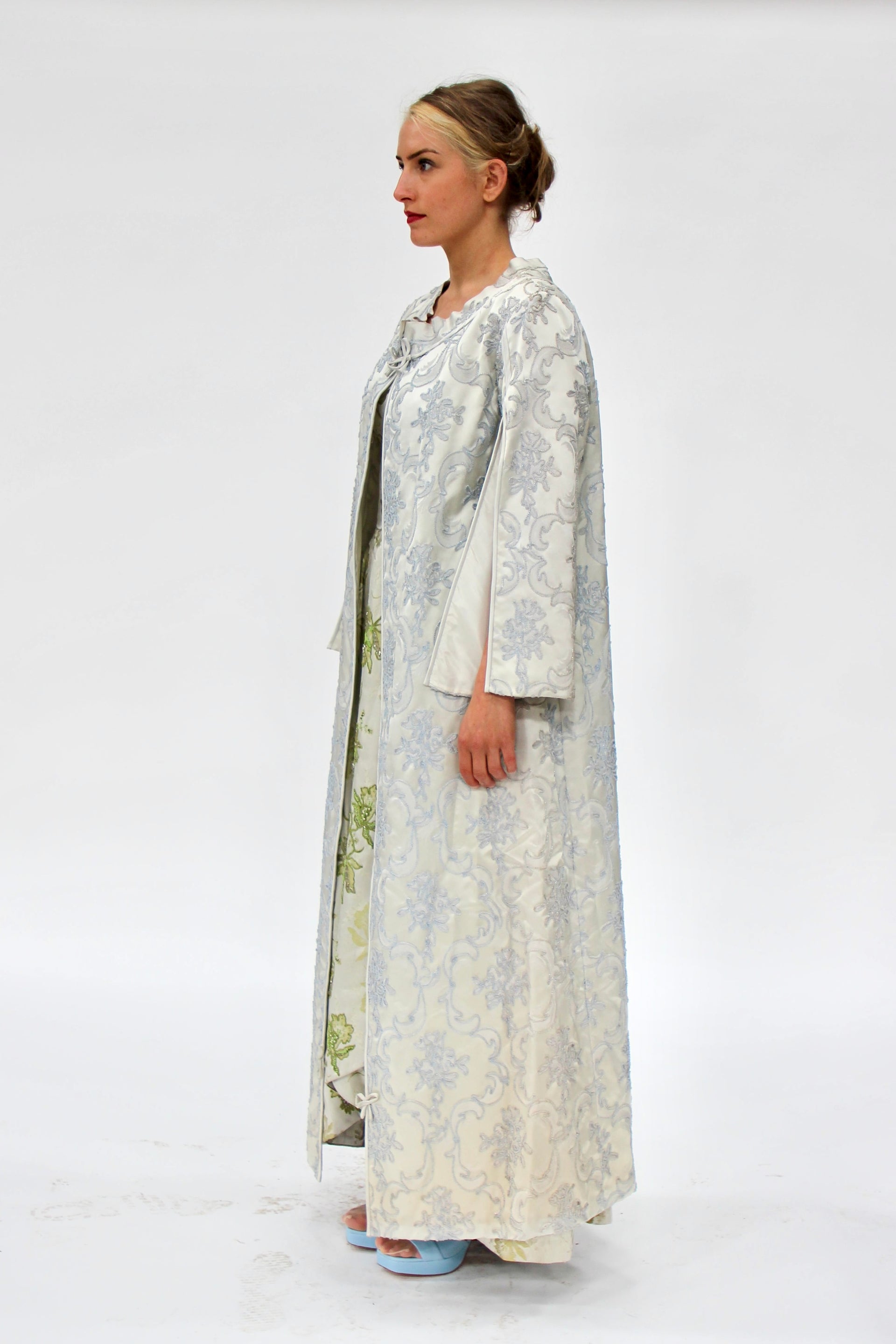 1960s Vintage Brocade Kimono // Size M/L