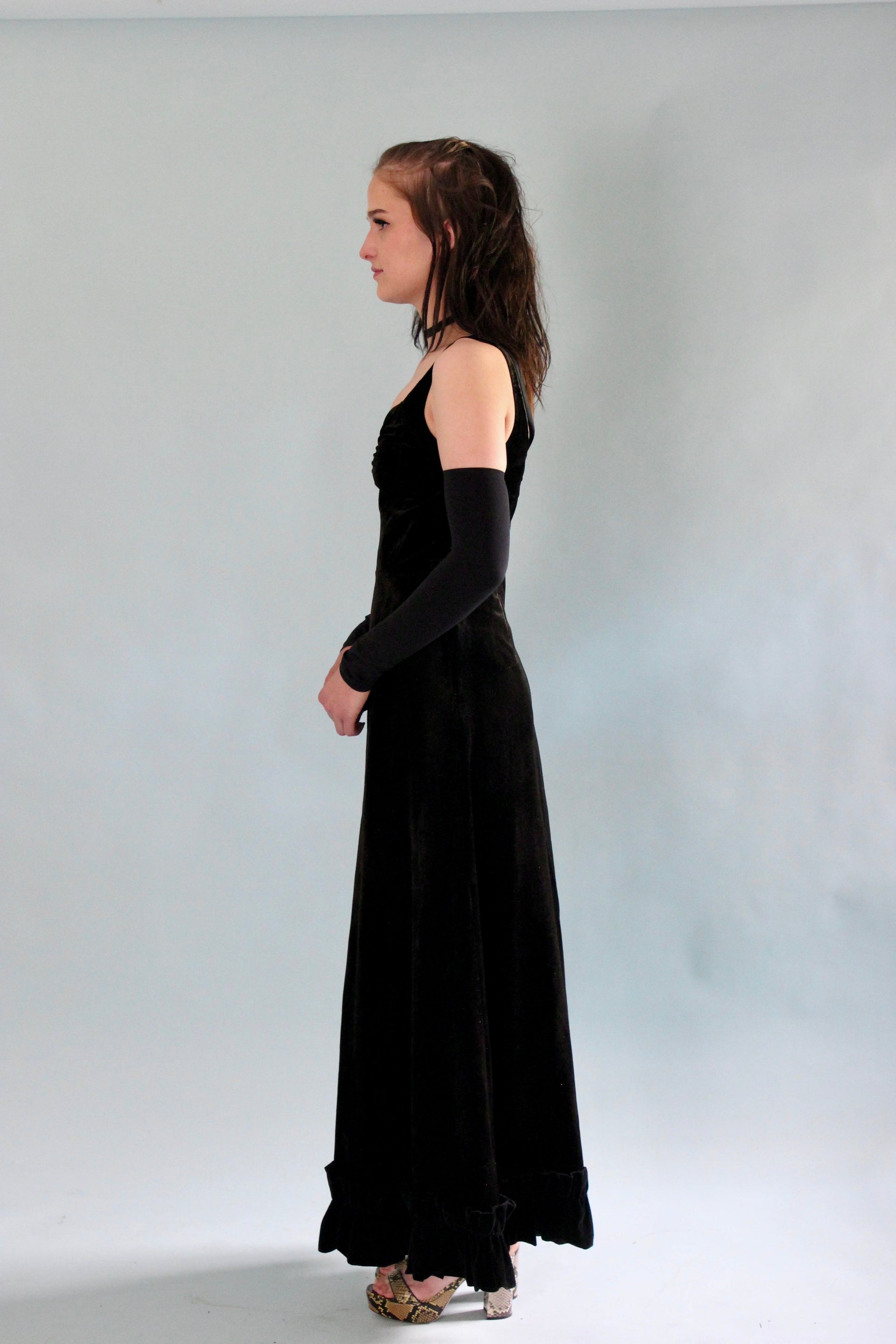 1930s Vintage Dark Brown and Black Velvet Evening Dress // Size XS/S