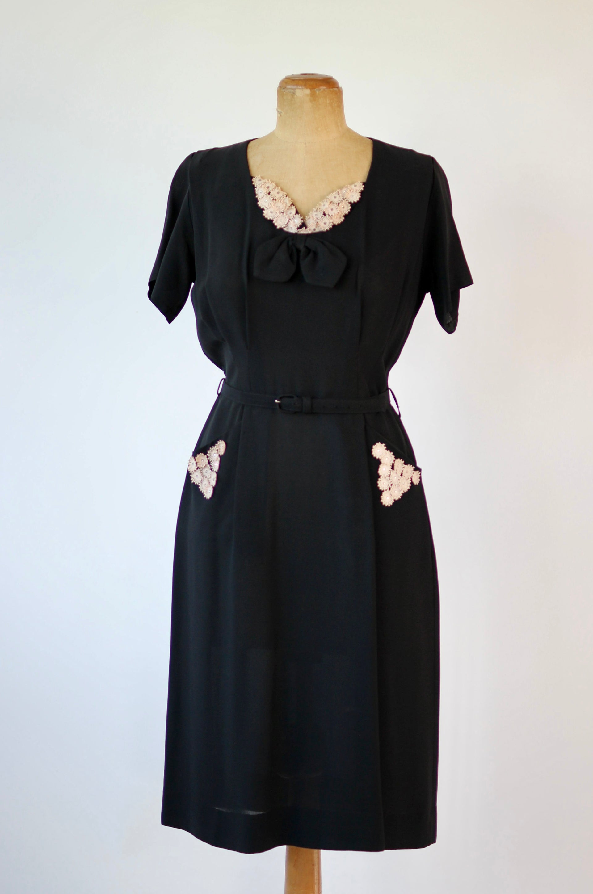 1930s Black Belted Dress // Size M