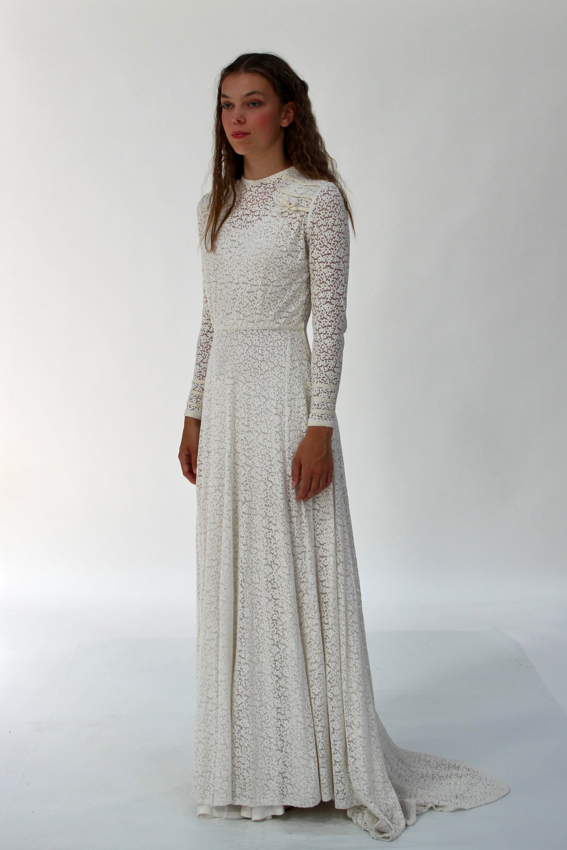 1920s 1930s Vintage Lace Wedding Dress // Size XS