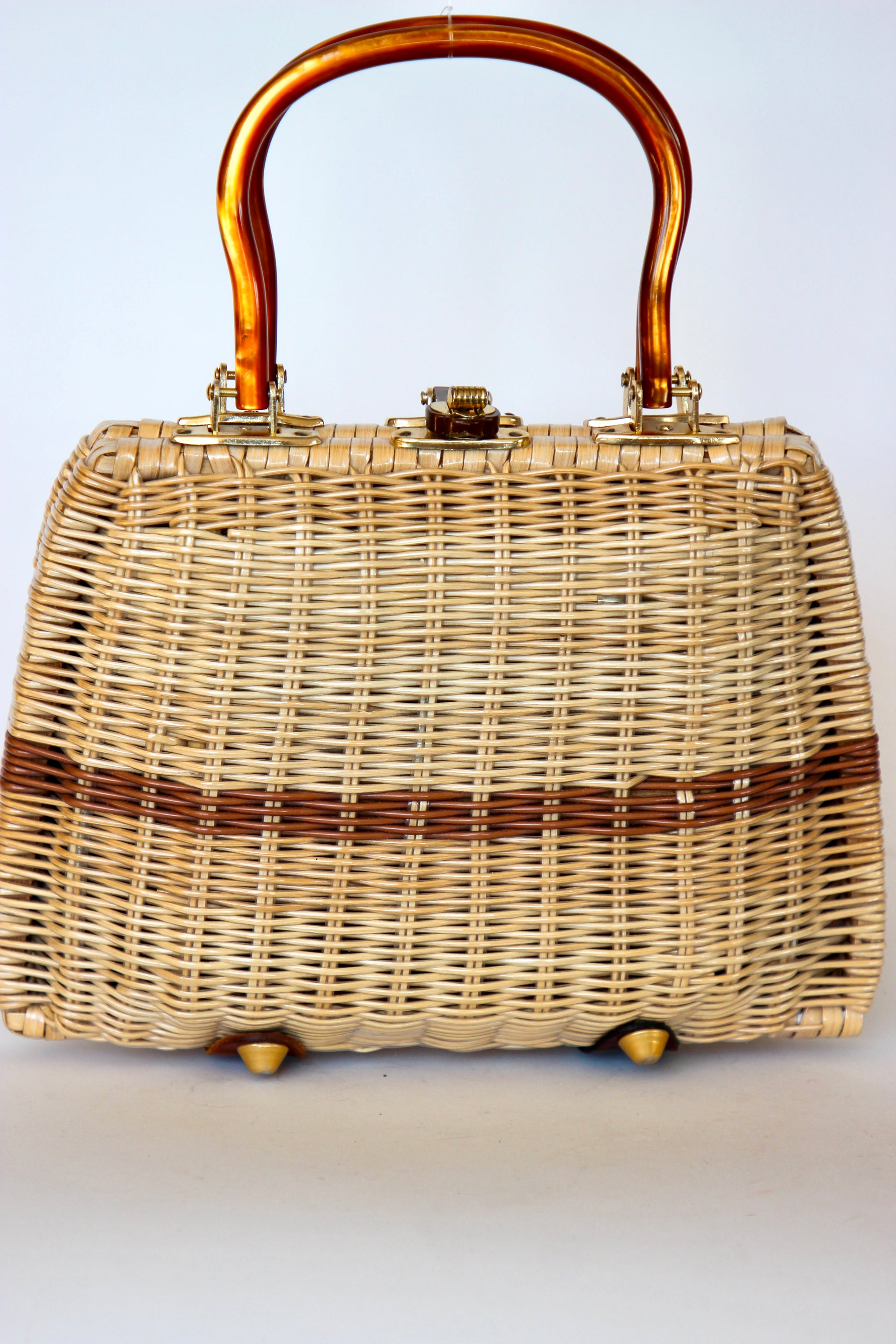 1950s 1960s Straw Top Handle Bag/Purse with Lucite Handle