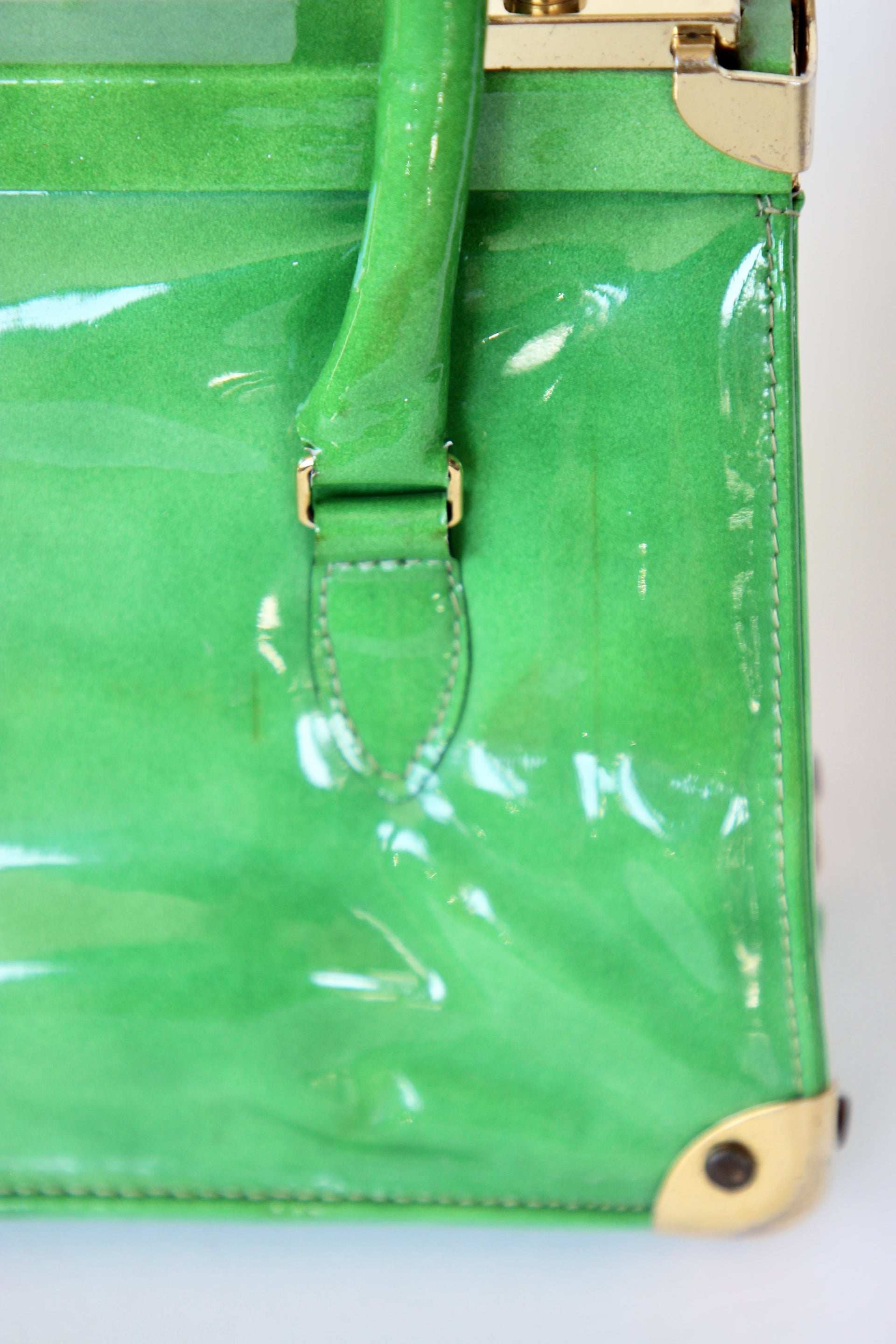 1960s Vintage Green Vinyl Purse / Top Handle Bag