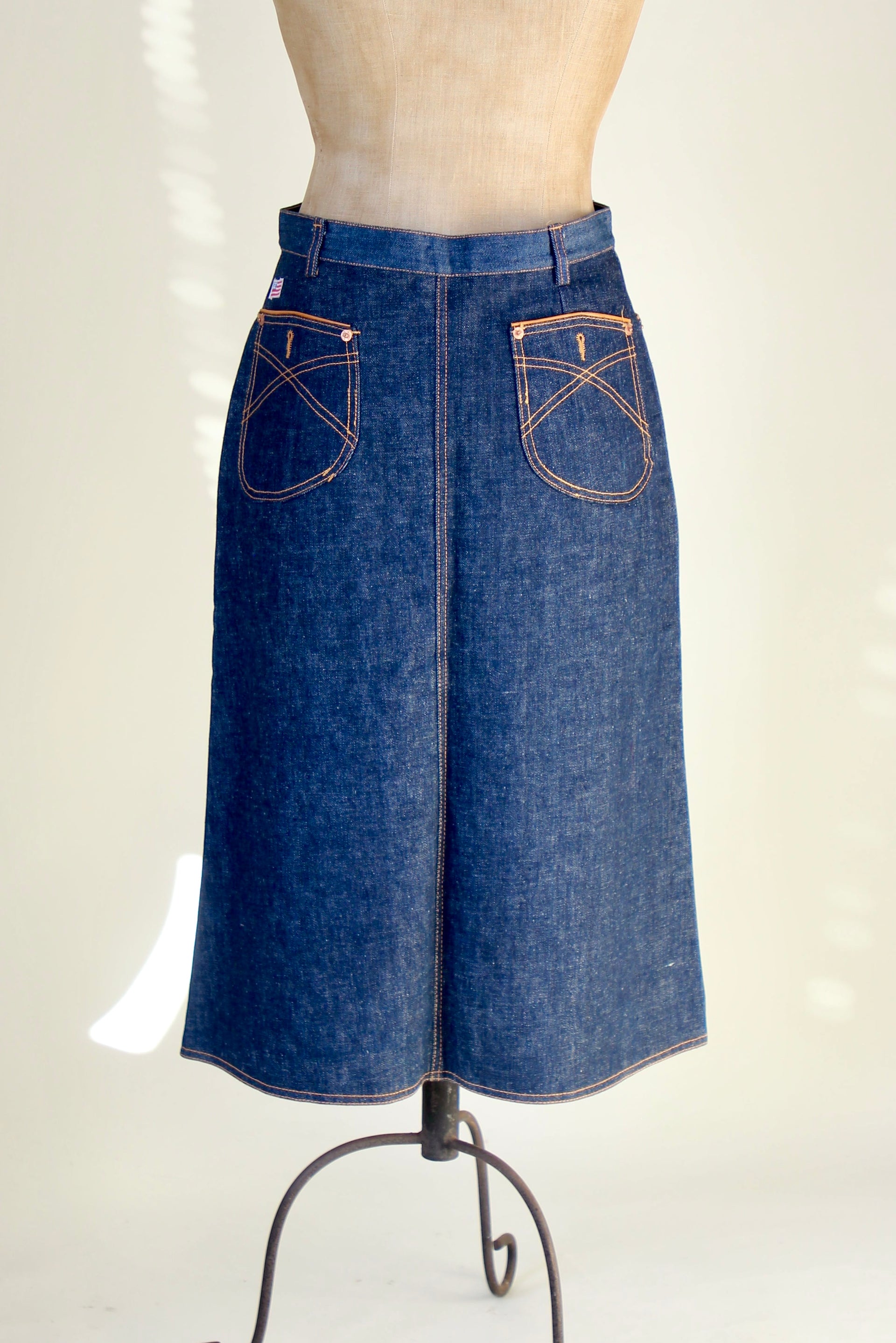 1970s DEADSTOCK Blue Denim Vintage Skirt With // Size M