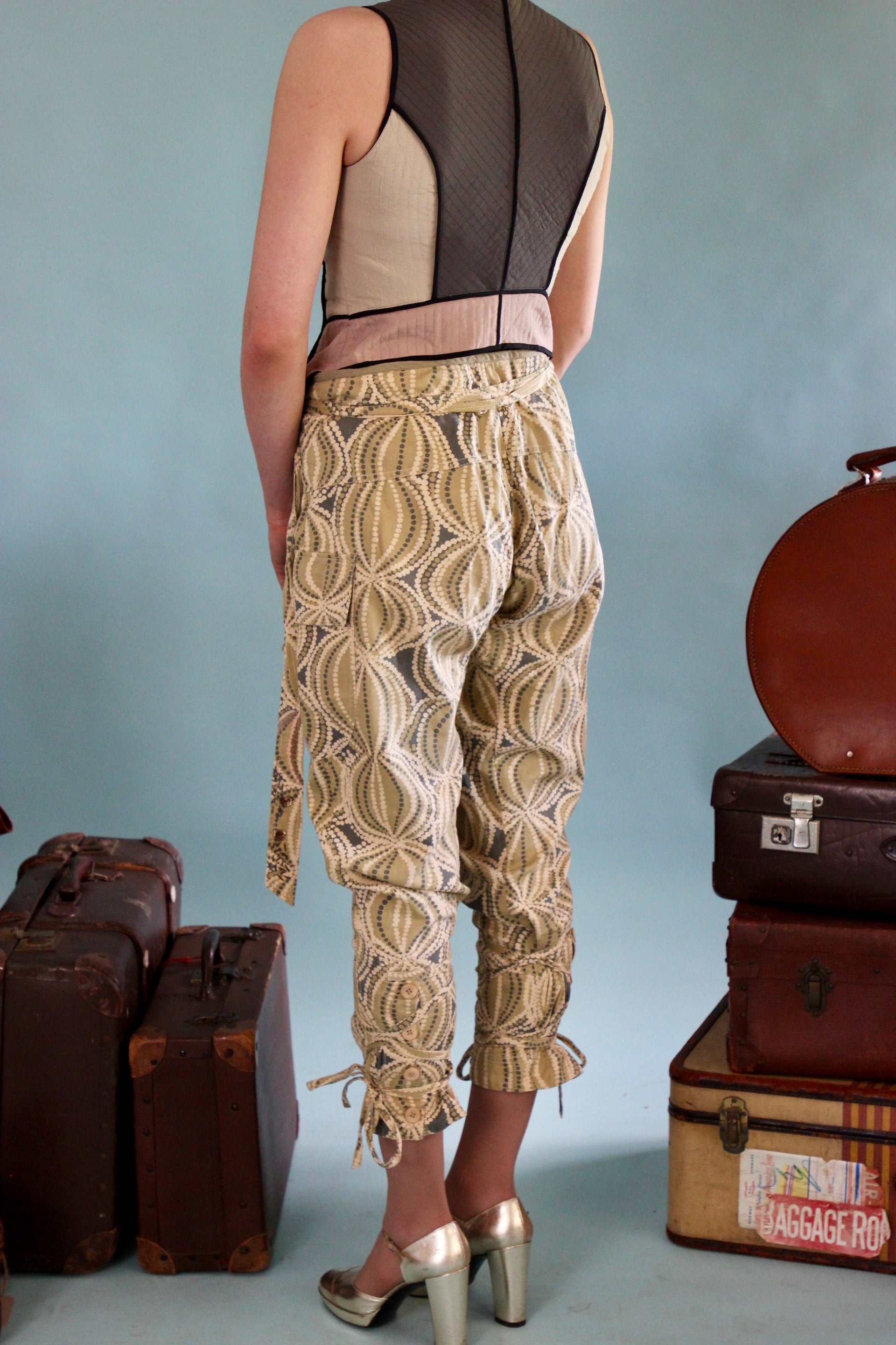 Vintage Low-waisted Pants // Danish Design // Size M