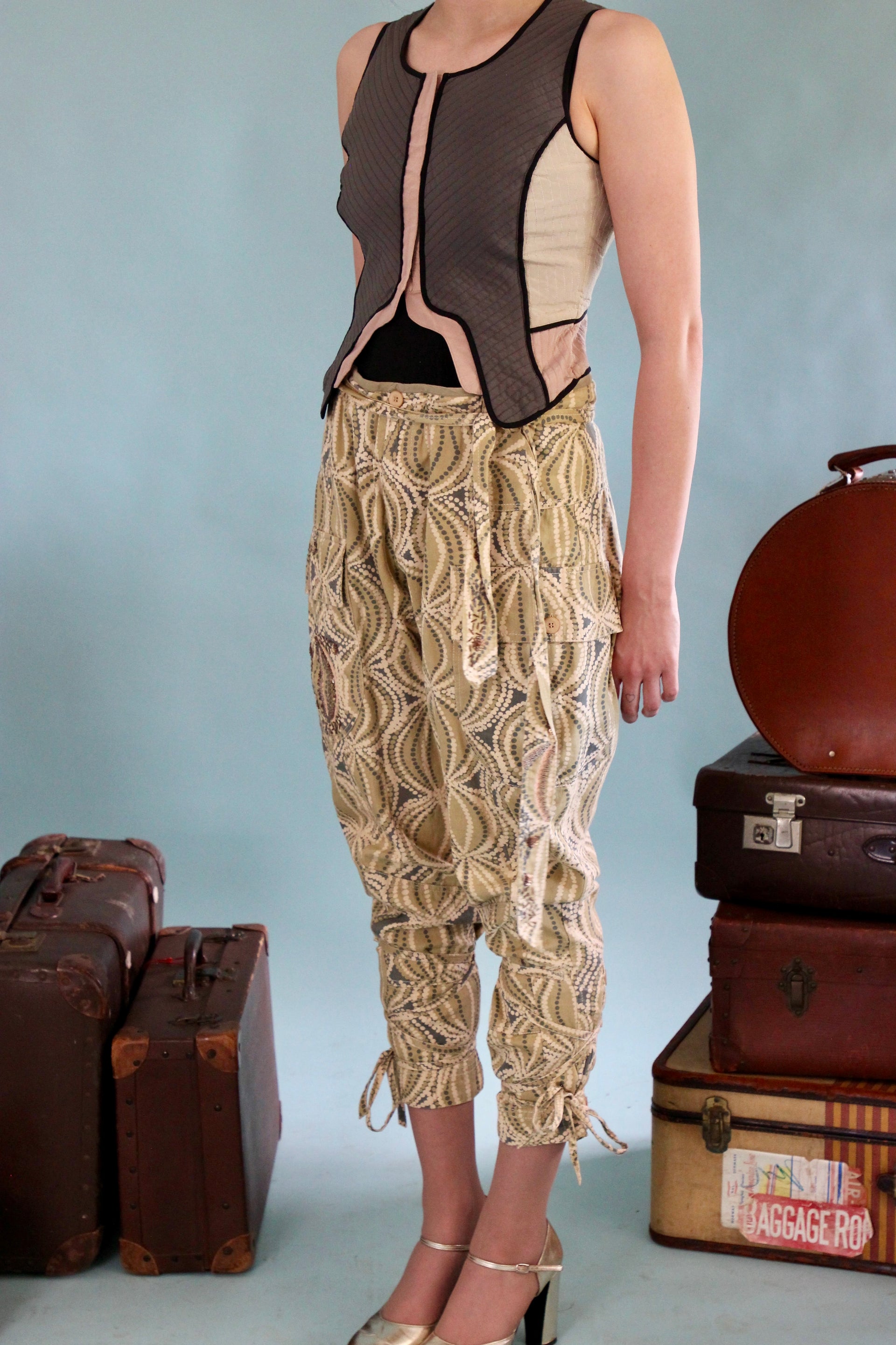 Vintage Low-waisted Pants // Danish Design // Size M