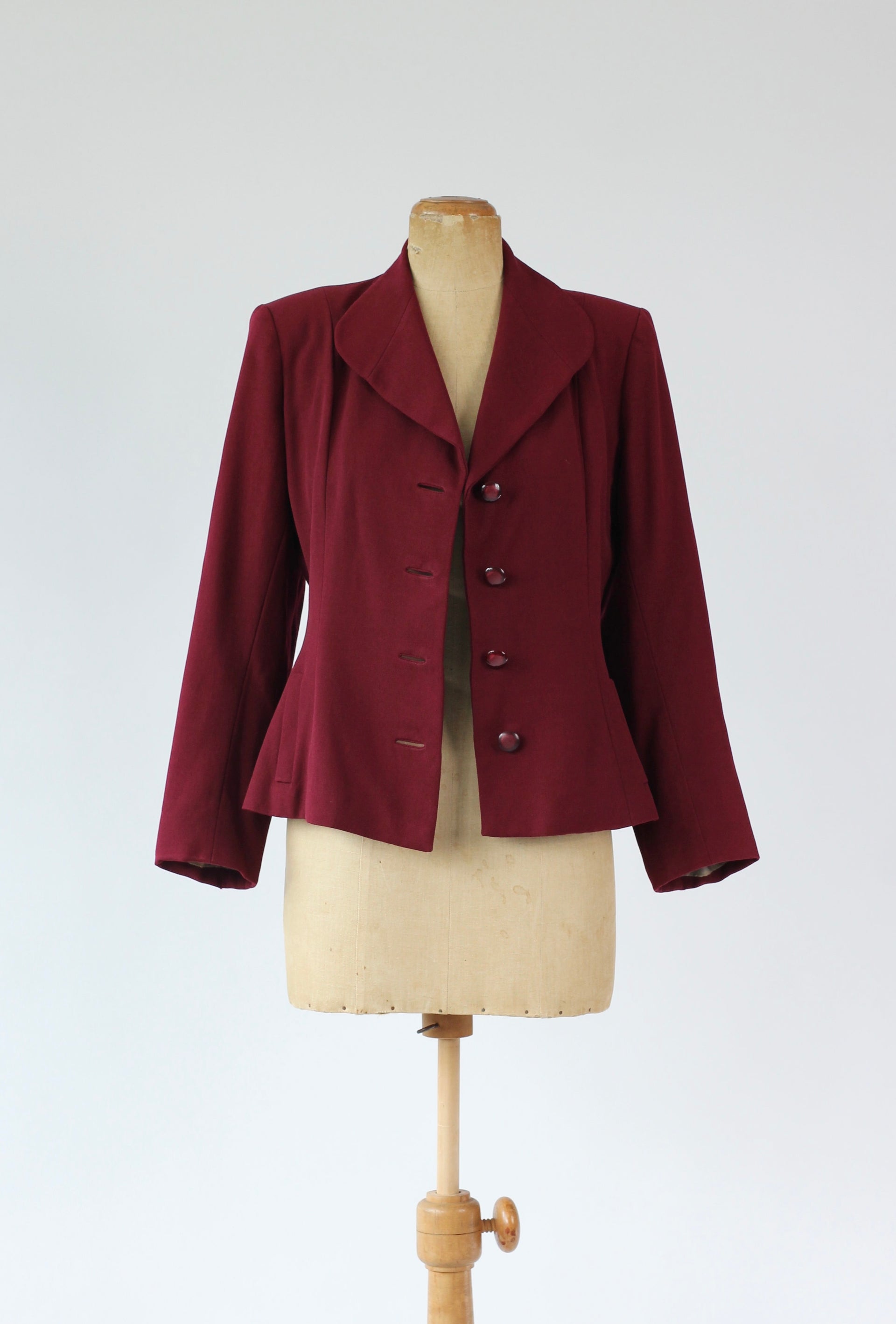 1940s Vintage Burgundy Fitted Suit Jacket // Size M/L