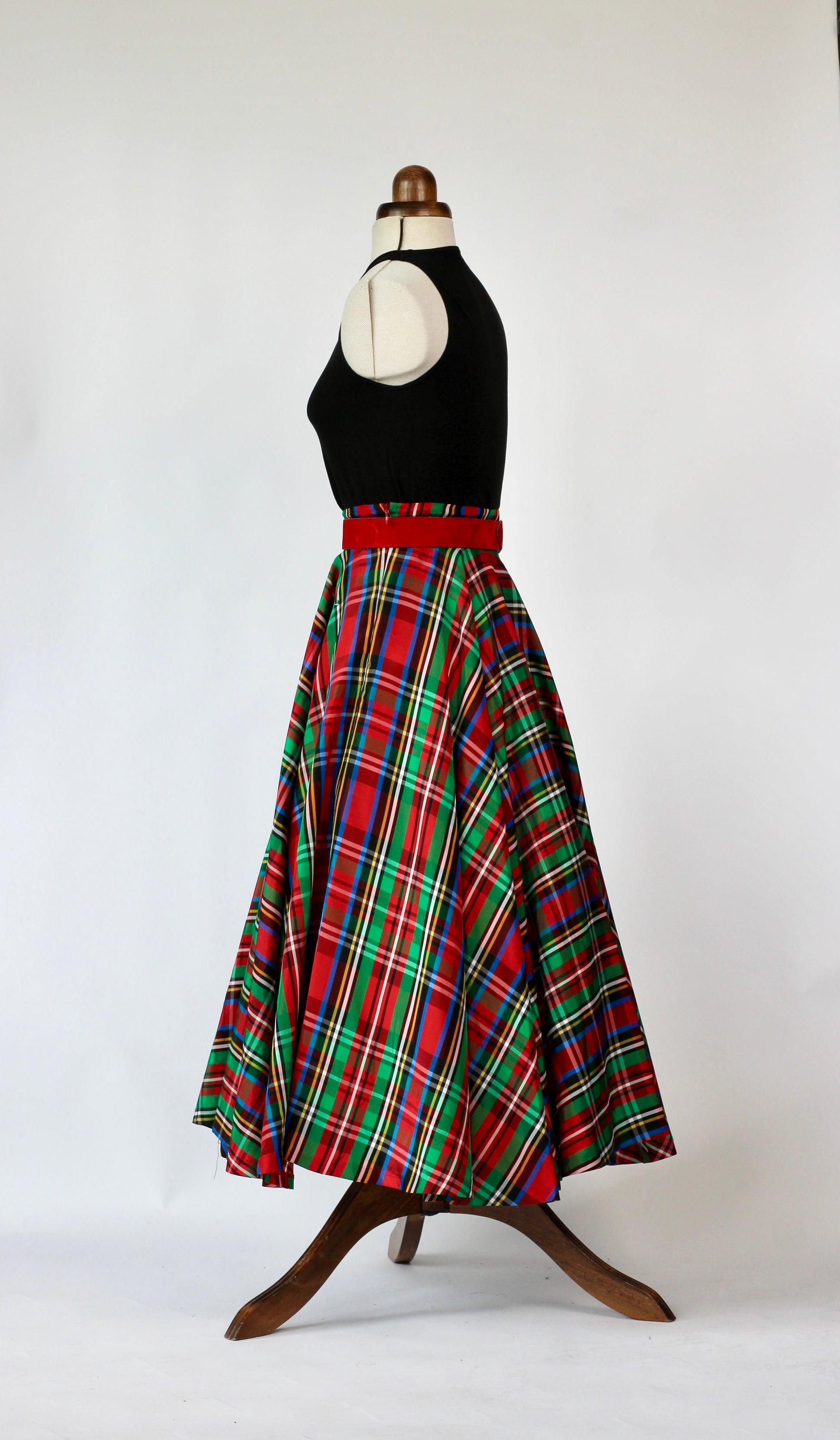 1950s High Waisted Rayon Plaid Long Skirt//Size XS