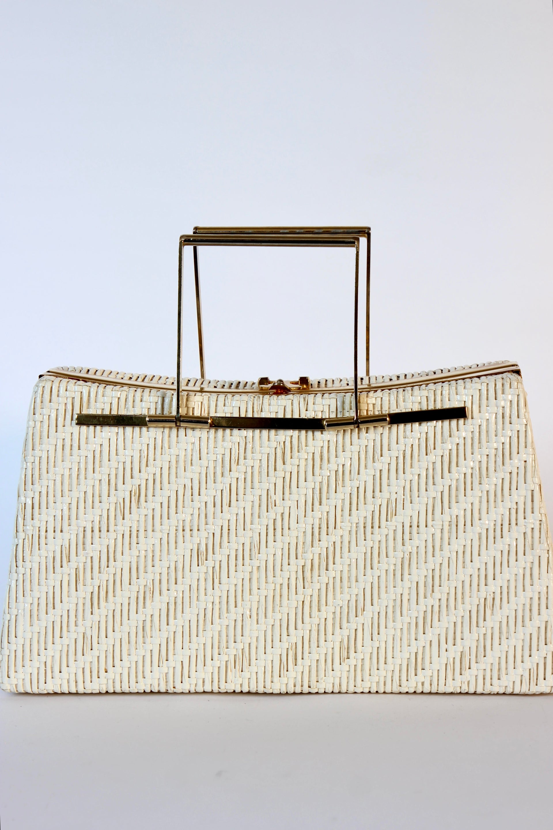 1960s Ivory Straw Top Handle Bag / Purse