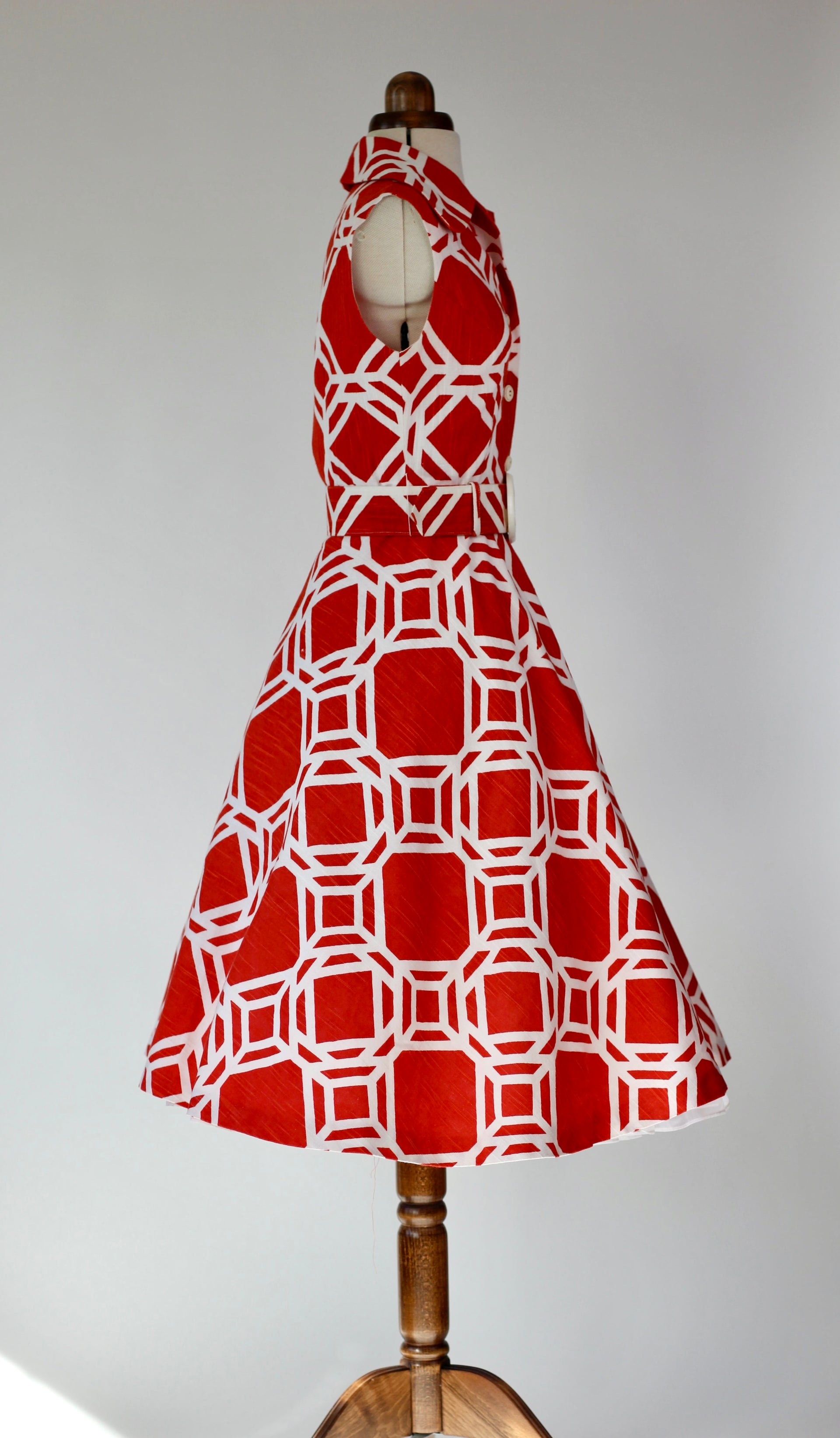 1960s Red/White A Line Belted Cotton Dress//Size M