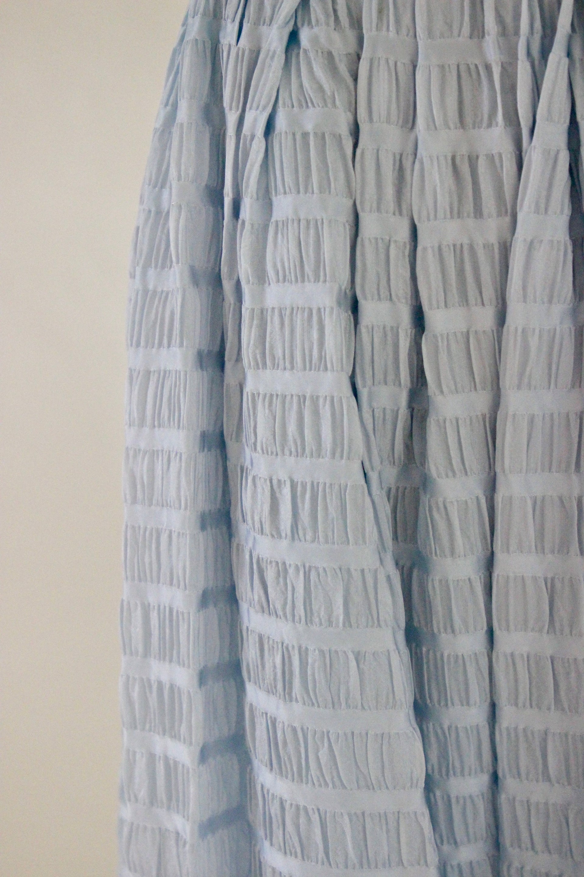1940s Vintage Light Blue Skirt in Ruffled Fabric//Size S/M