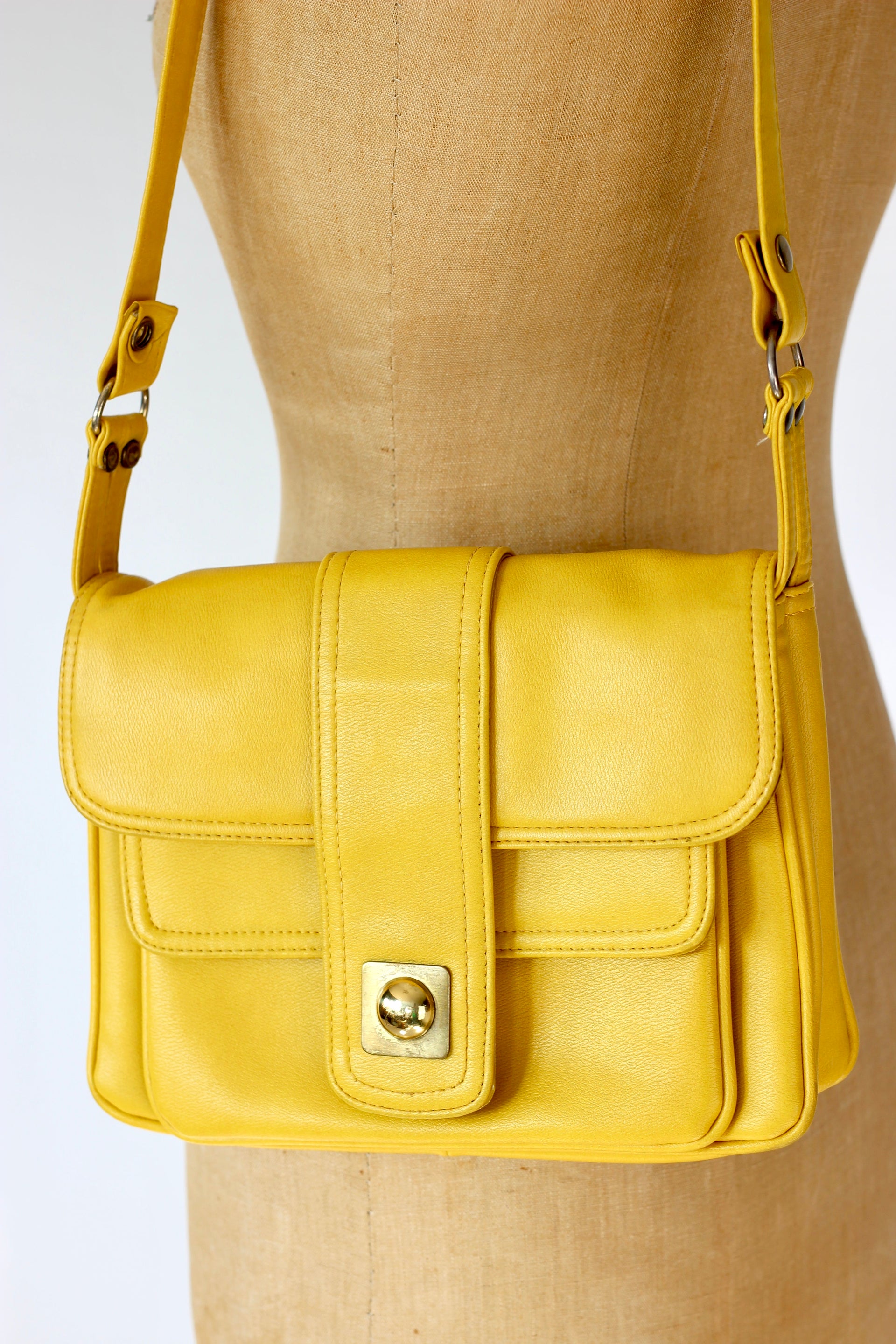 1970s Vintage Yellow Vinyl Shoulder Strap Bag