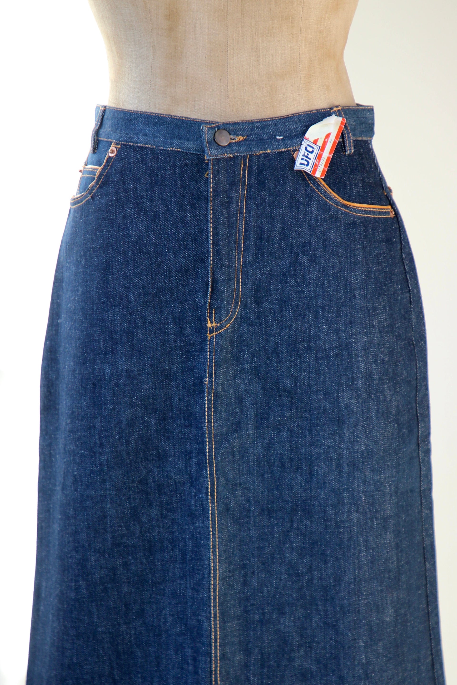 1970s DEADSTOCK Blue Denim Vintage Skirt With // Size M