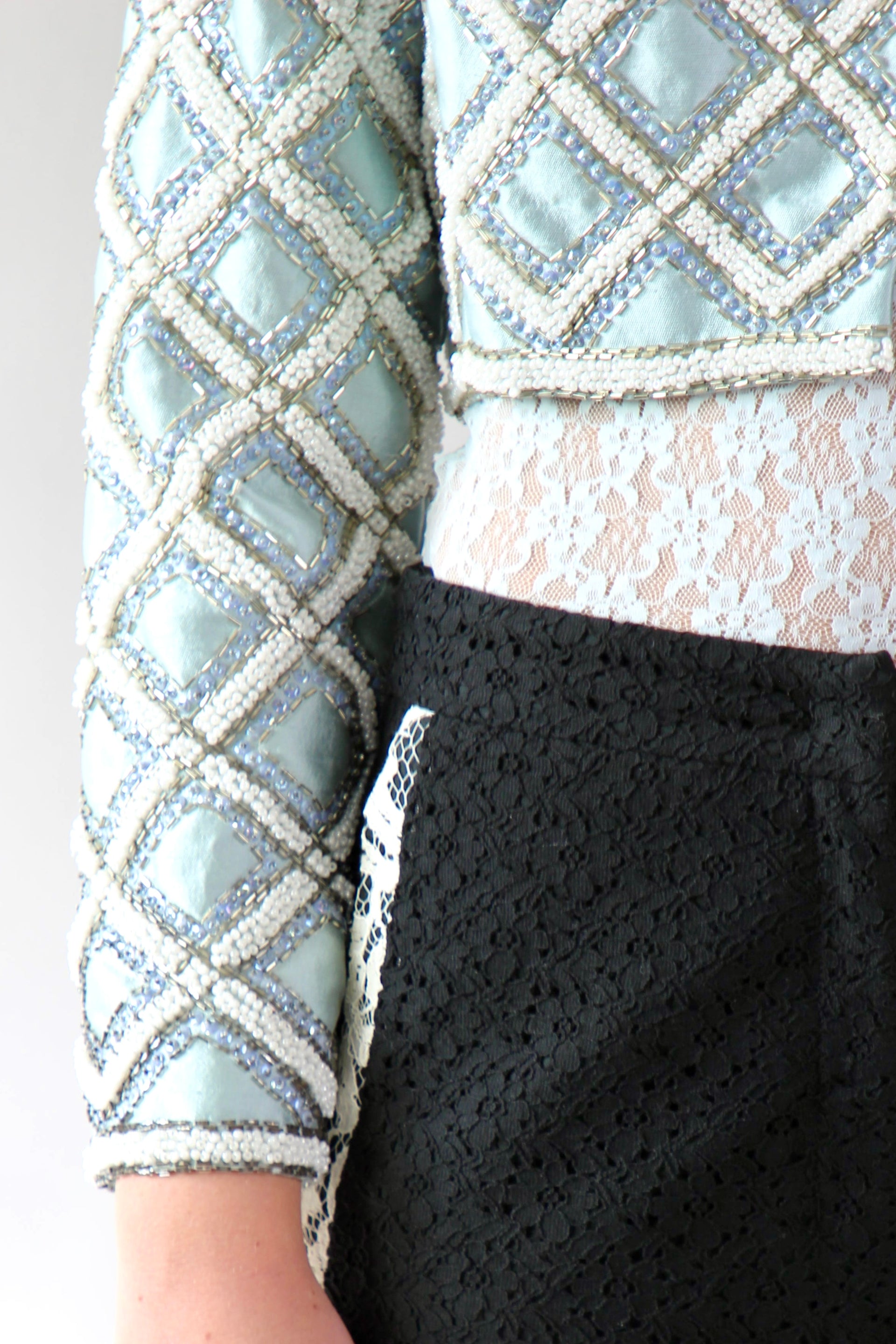 1950s 1960s Vintage Ice Blue Beaded Cropped Jacket/Bolero // Size S/M