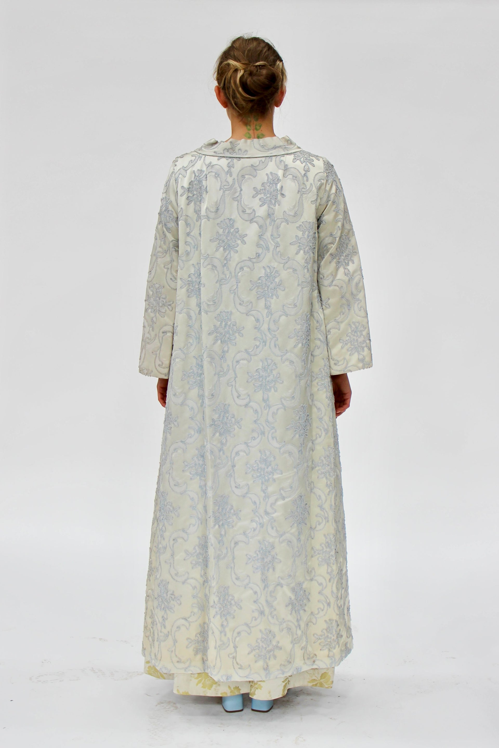 1960s Vintage Brocade Kimono // Size M/L